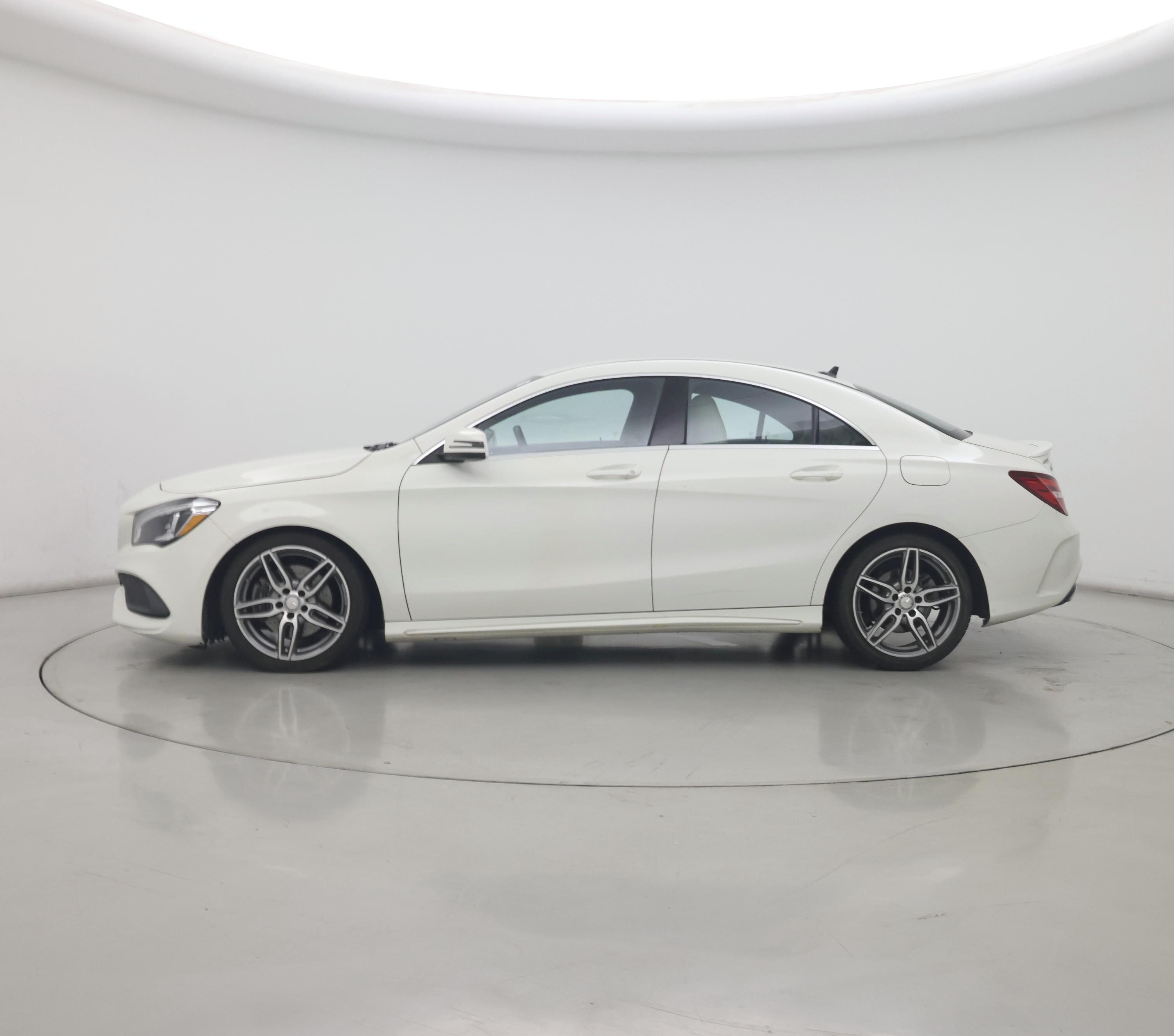 Thumbnail: 2017 Mercedes-Benz CLA - 3