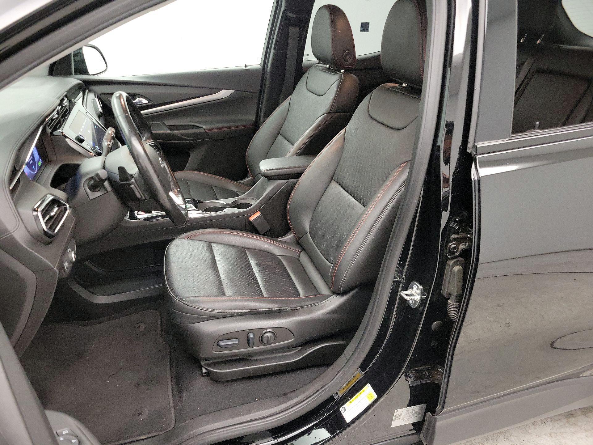Thumbnail: 2023 Chevrolet Bolt EUV - 11