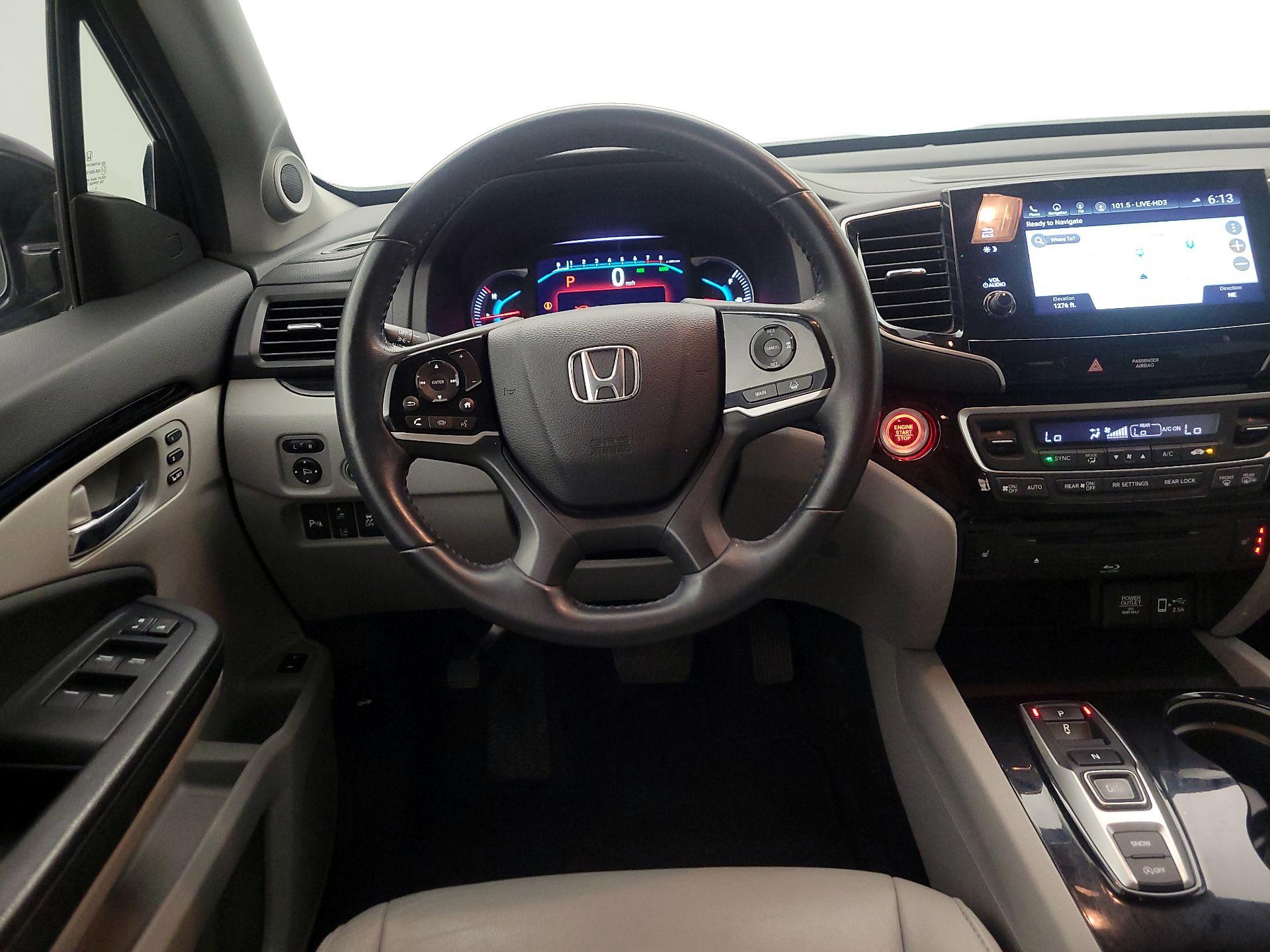 Thumbnail: 2019 Honda Pilot - 10