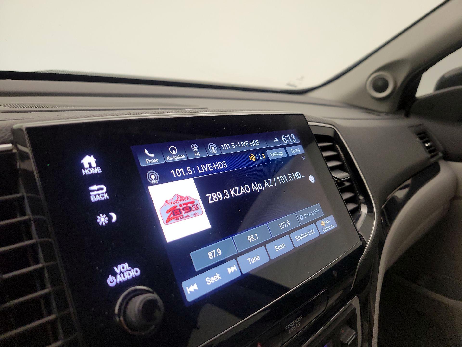 Thumbnail: 2019 Honda Pilot - 16
