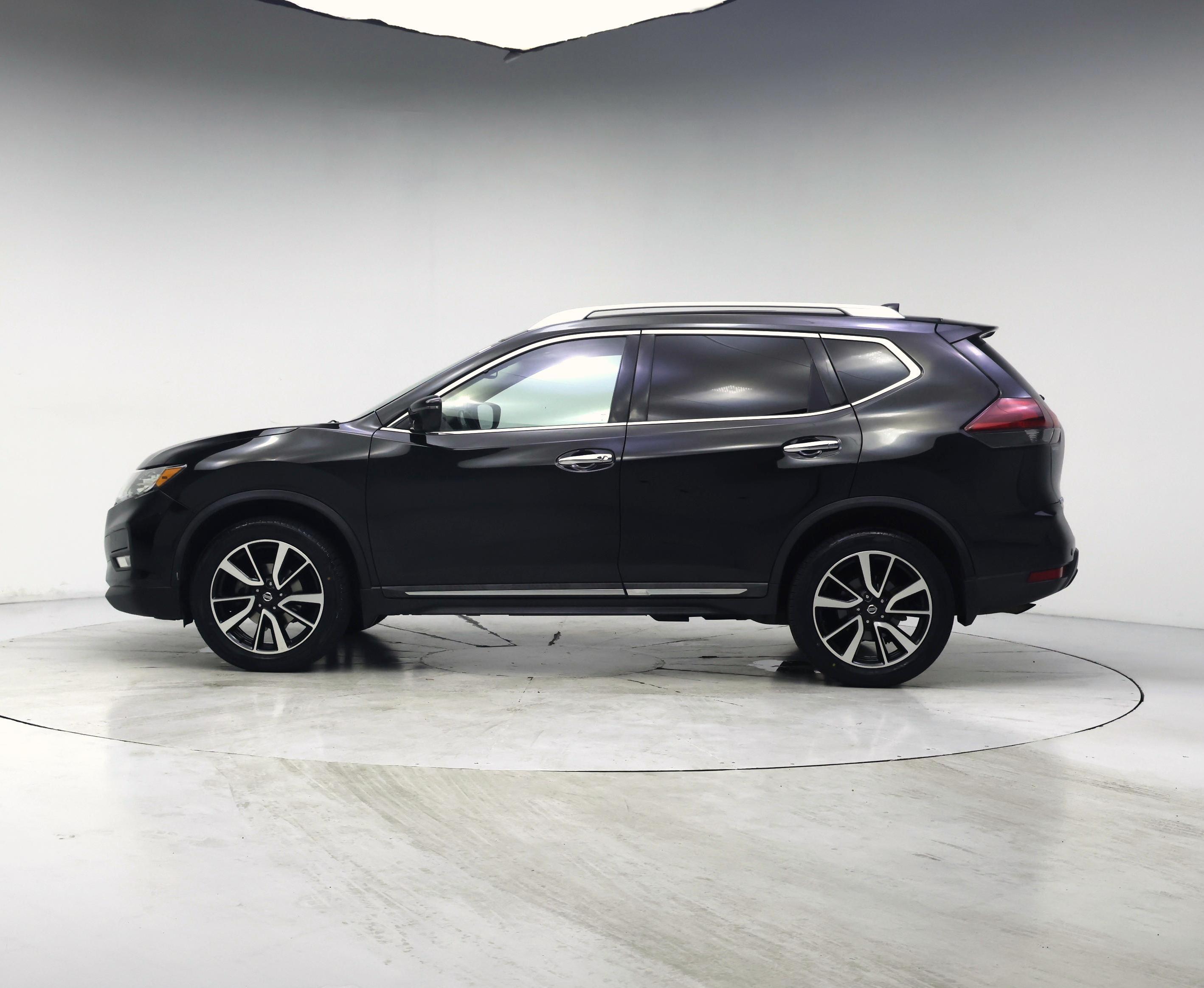Thumbnail: 2019 Nissan Rogue - 3