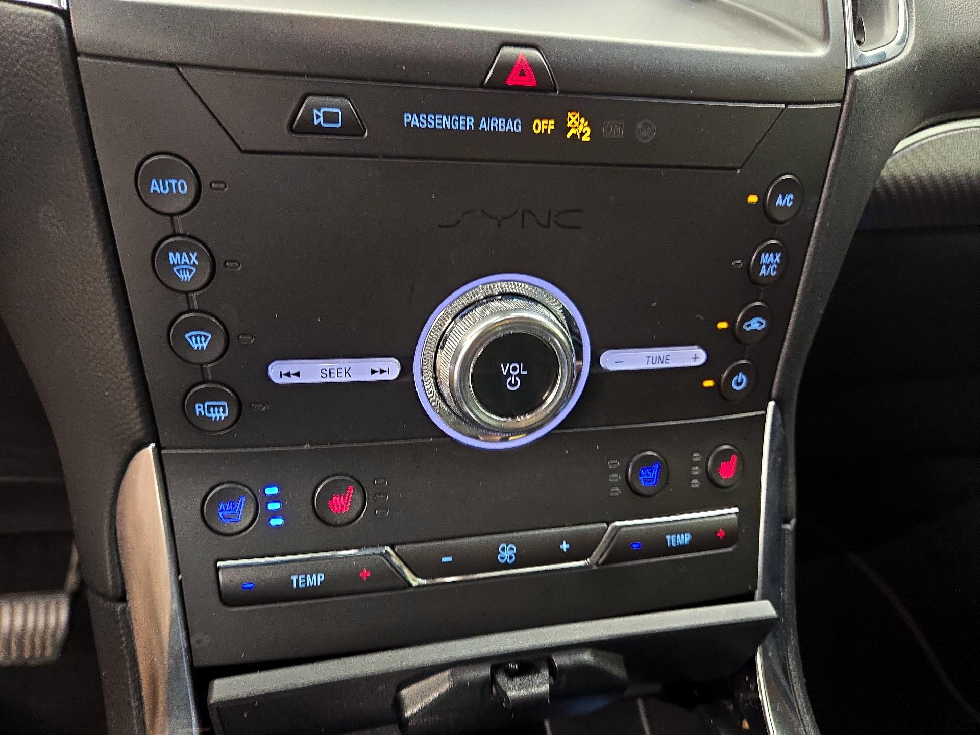 Thumbnail: 2020 Ford Edge - 17