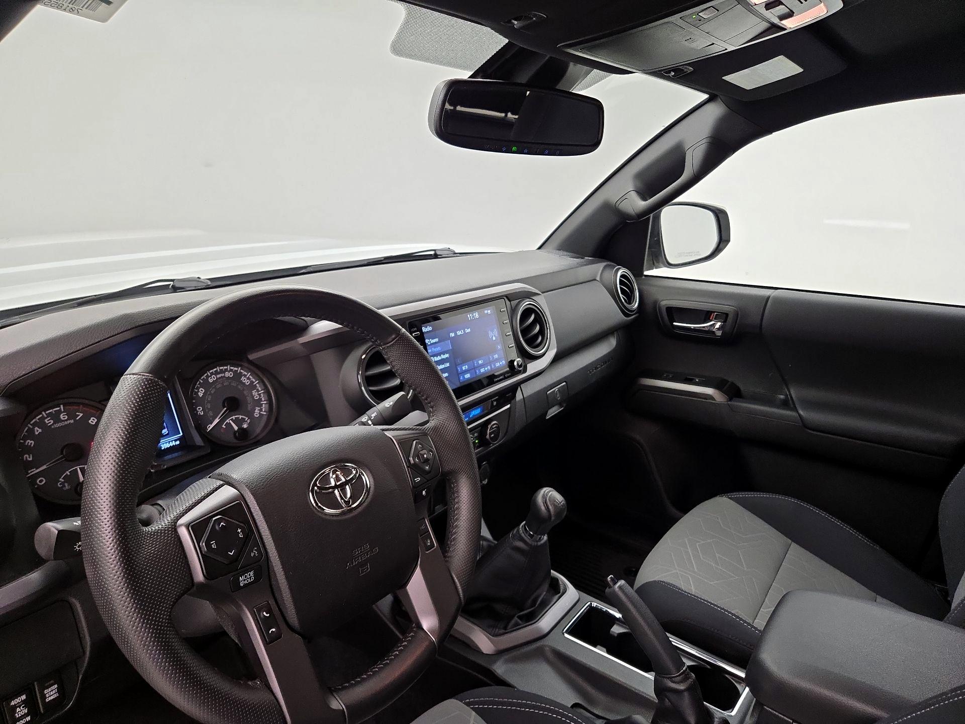 Thumbnail: 2022 Toyota Tacoma - 9