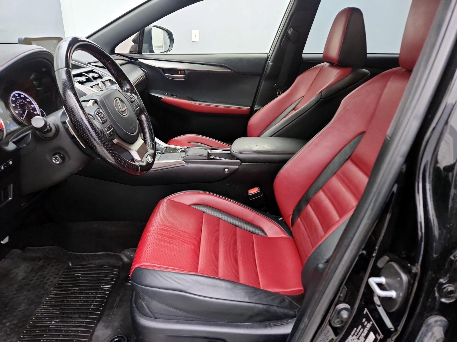 Power Seat(s) & Side Airbags
