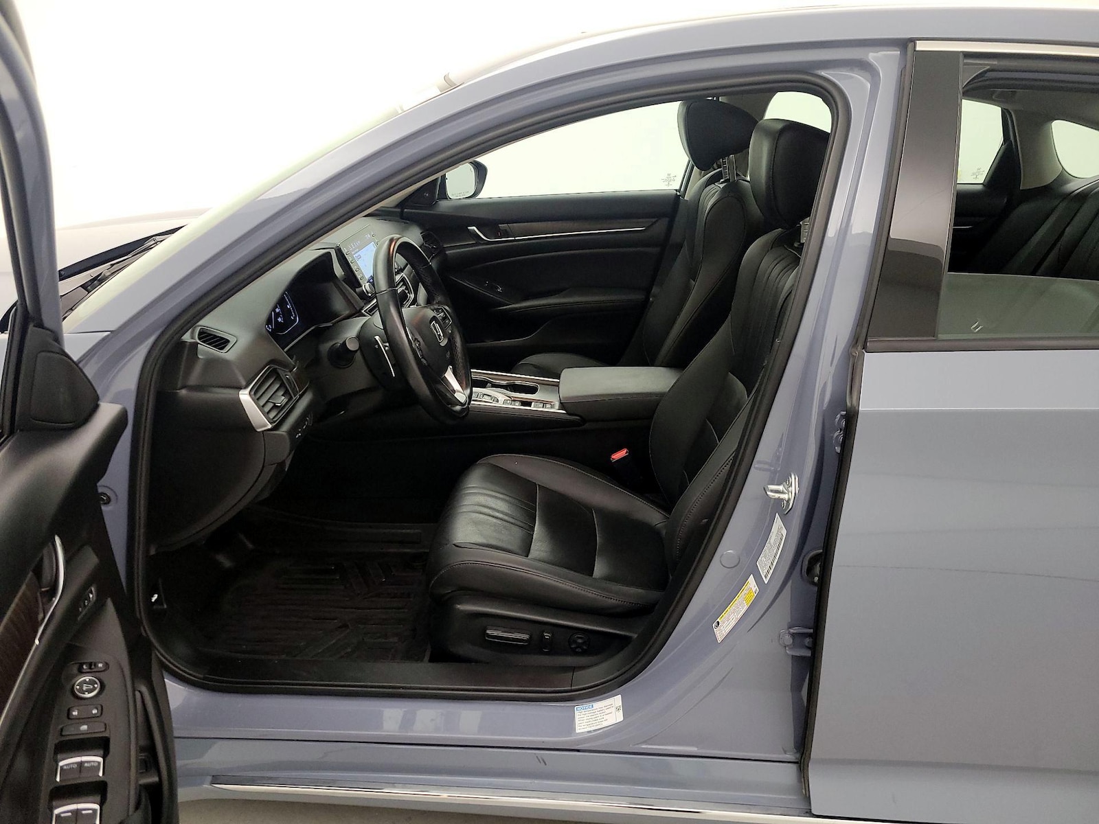 2022 Honda Accord Hybrid Touring - Photo 12