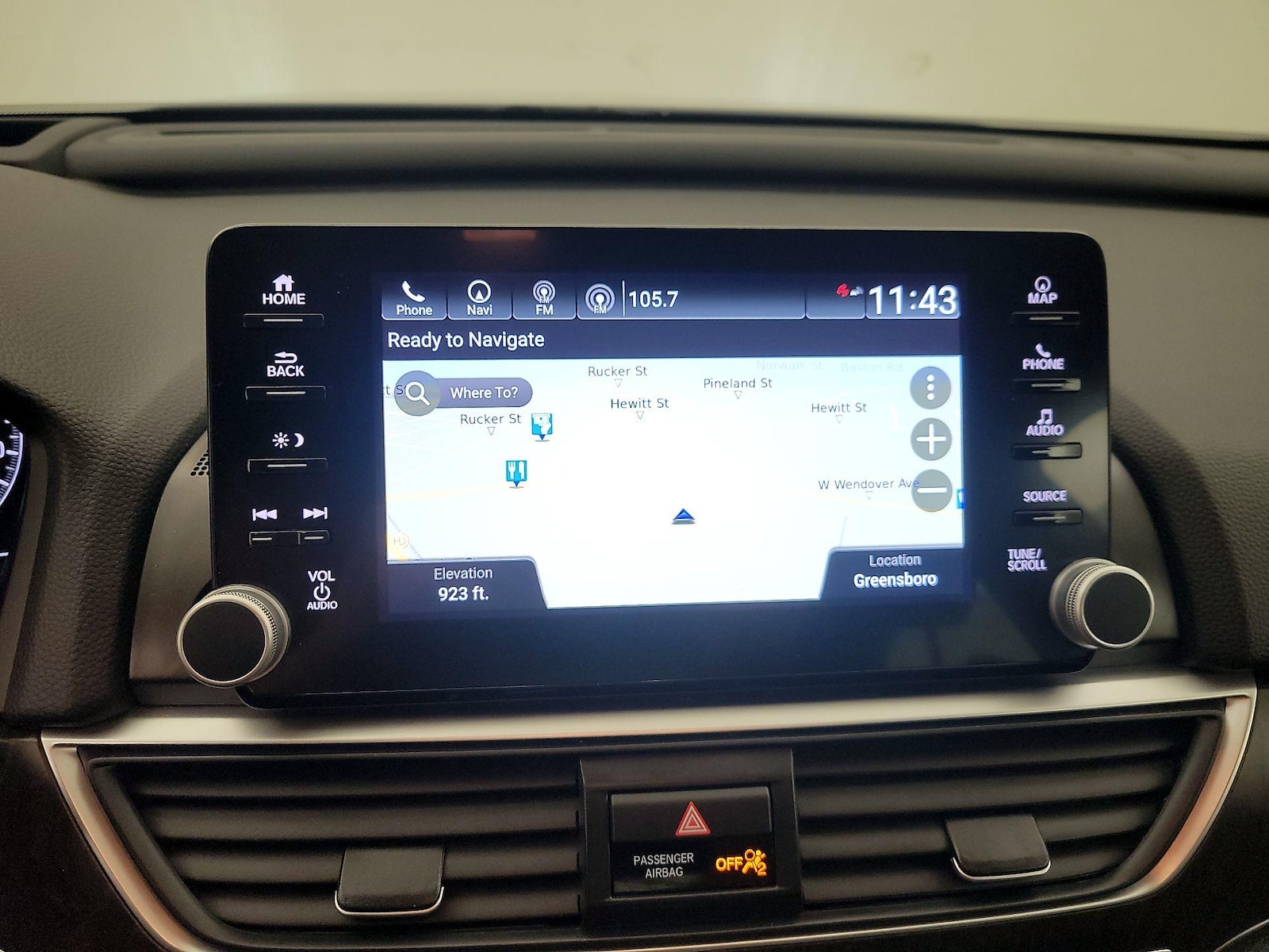 2022 Honda Accord Hybrid Touring - Photo 15