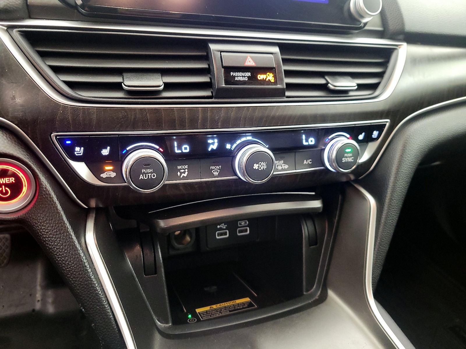2022 Honda Accord Hybrid Touring - Photo 18