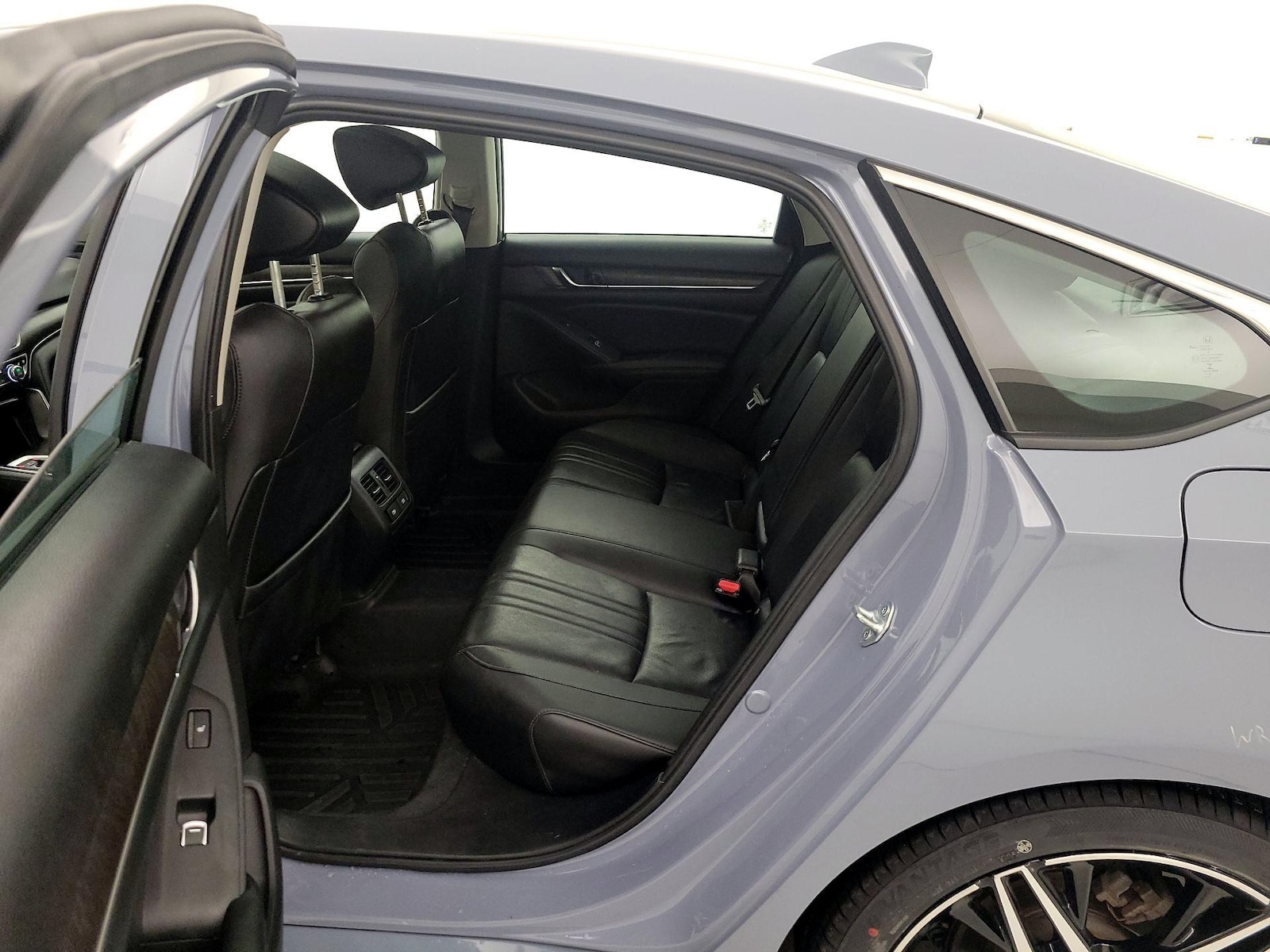 2022 Honda Accord Hybrid Touring - Photo 22