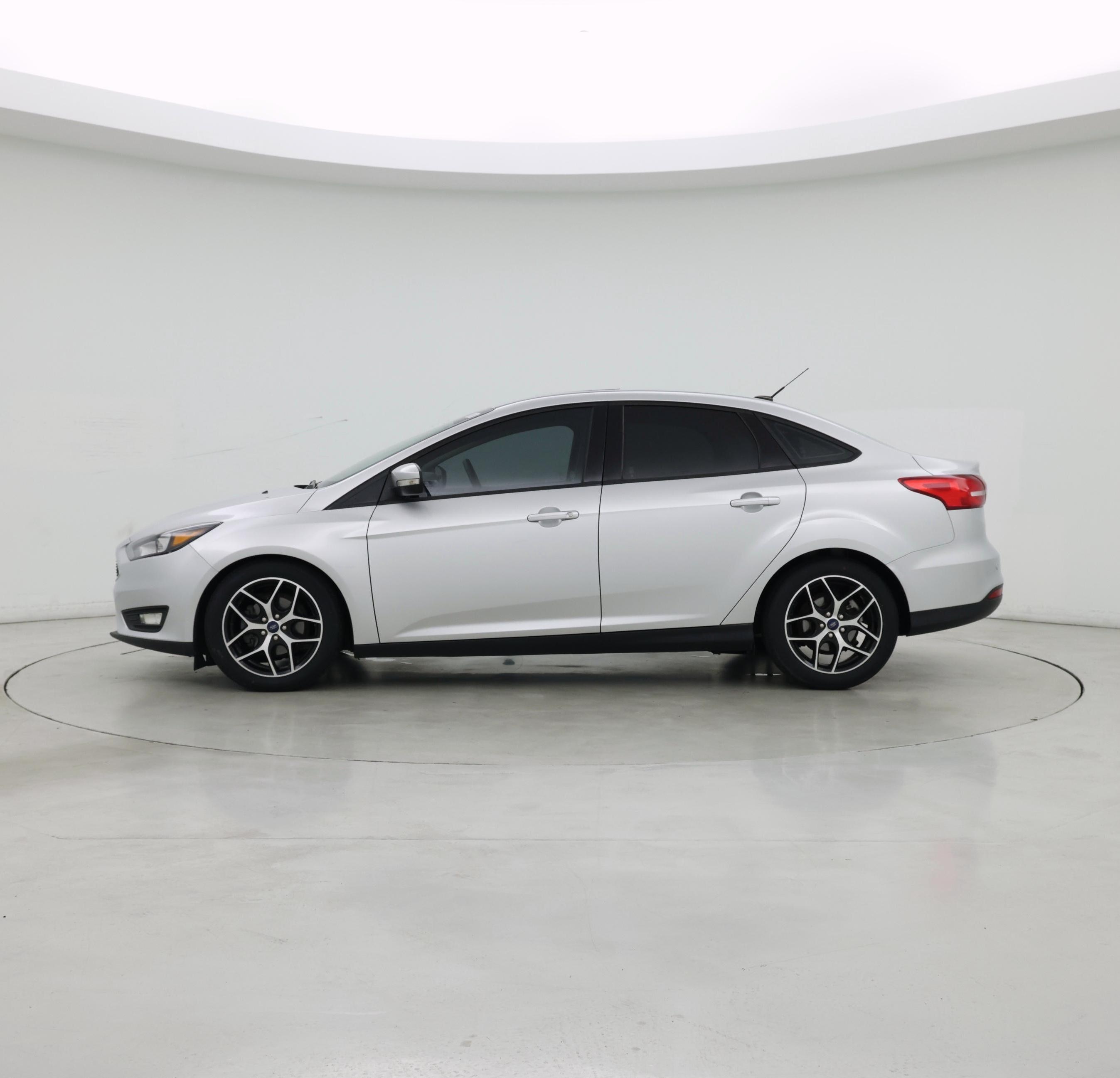 Thumbnail: 2018 Ford Focus - 3