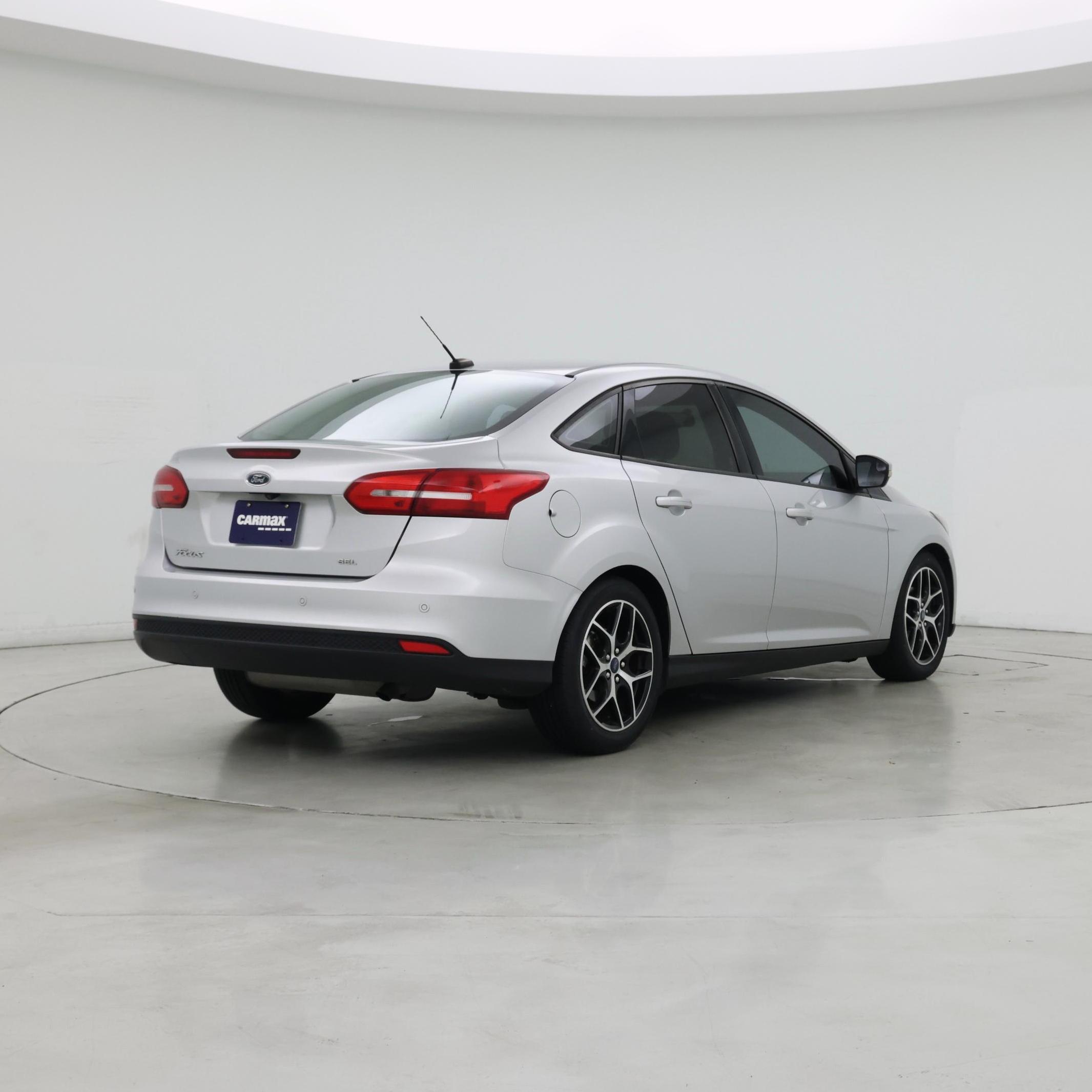 Thumbnail: 2018 Ford Focus - 8