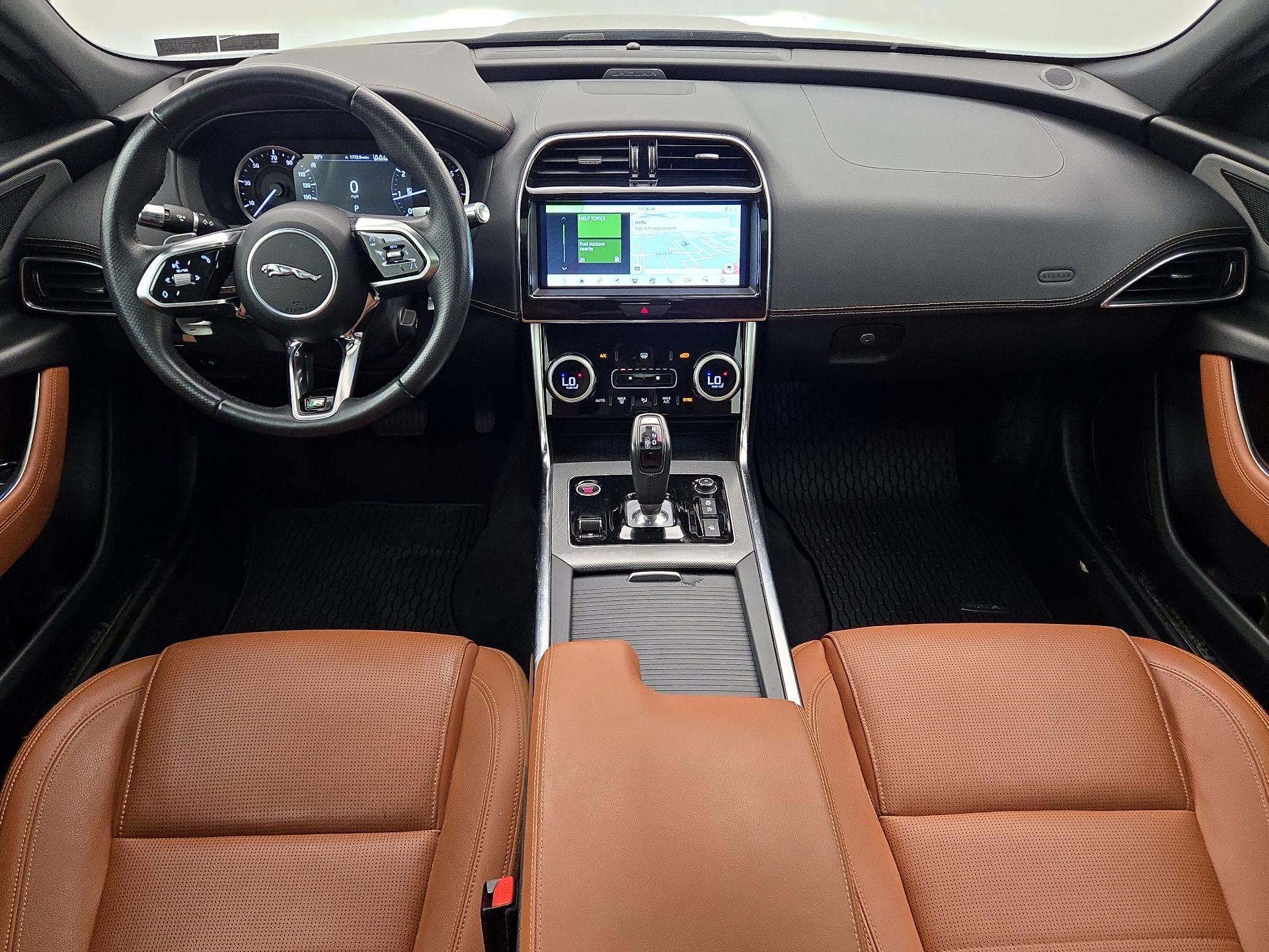 Thumbnail: 2020 Jaguar XE - 9