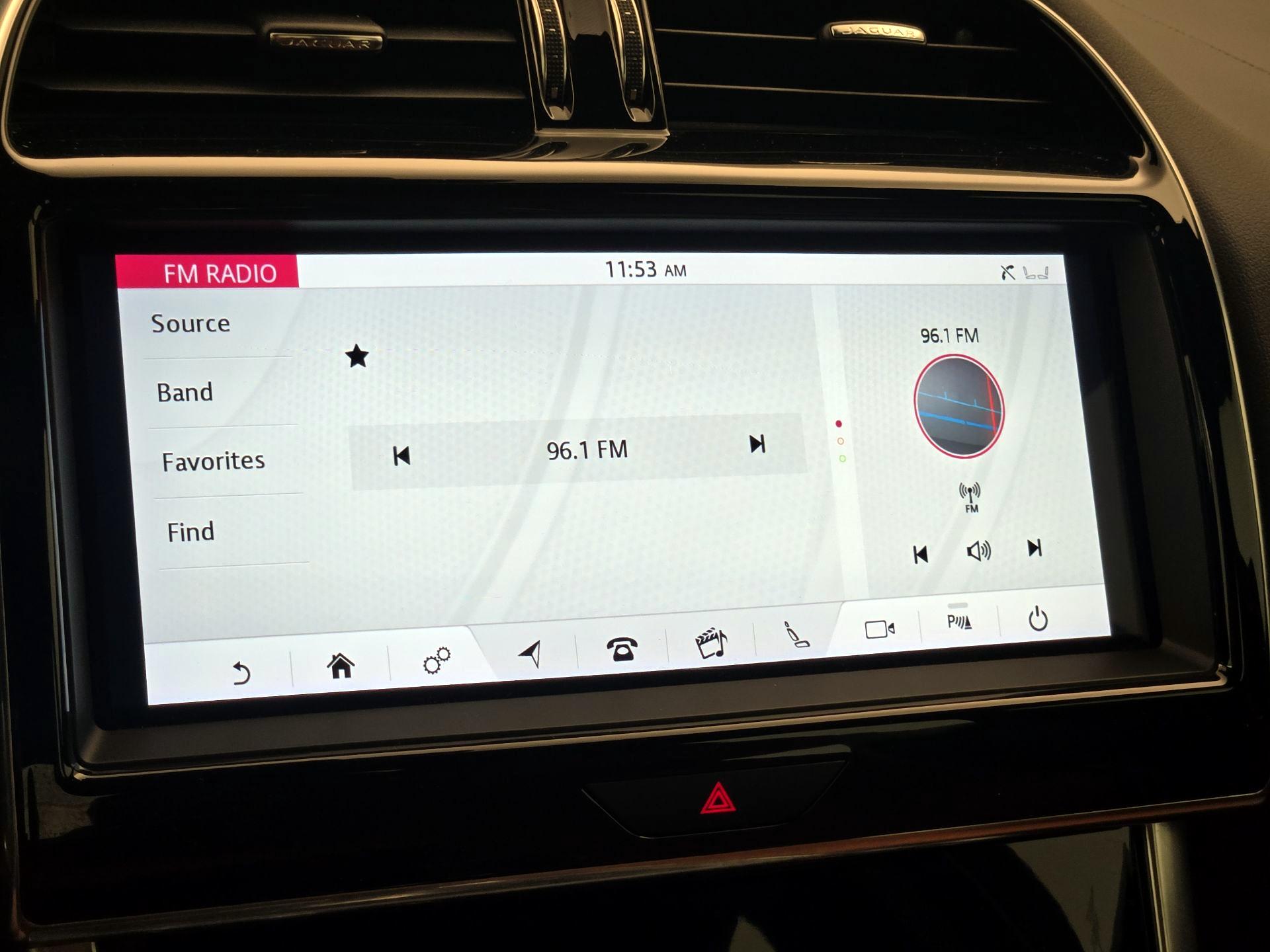 Thumbnail: 2020 Jaguar XE - 16