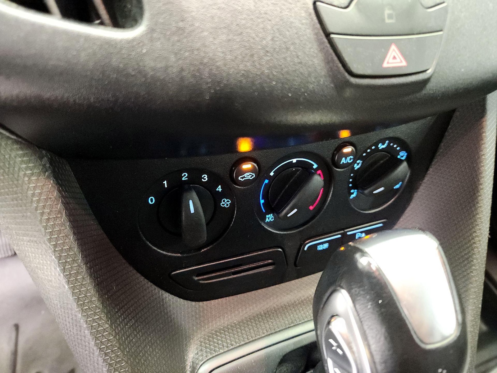 2018 Ford Transit Connect XL - Photo 16