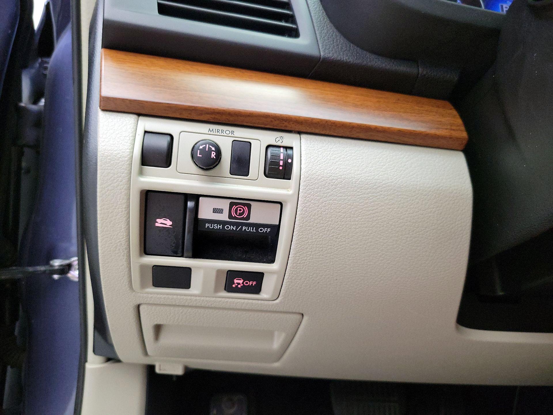Thumbnail: 2014 Subaru Outback - 13