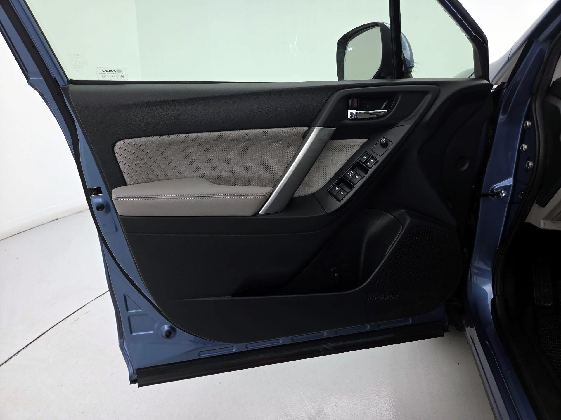 Thumbnail: 2015 Subaru Forester - 12