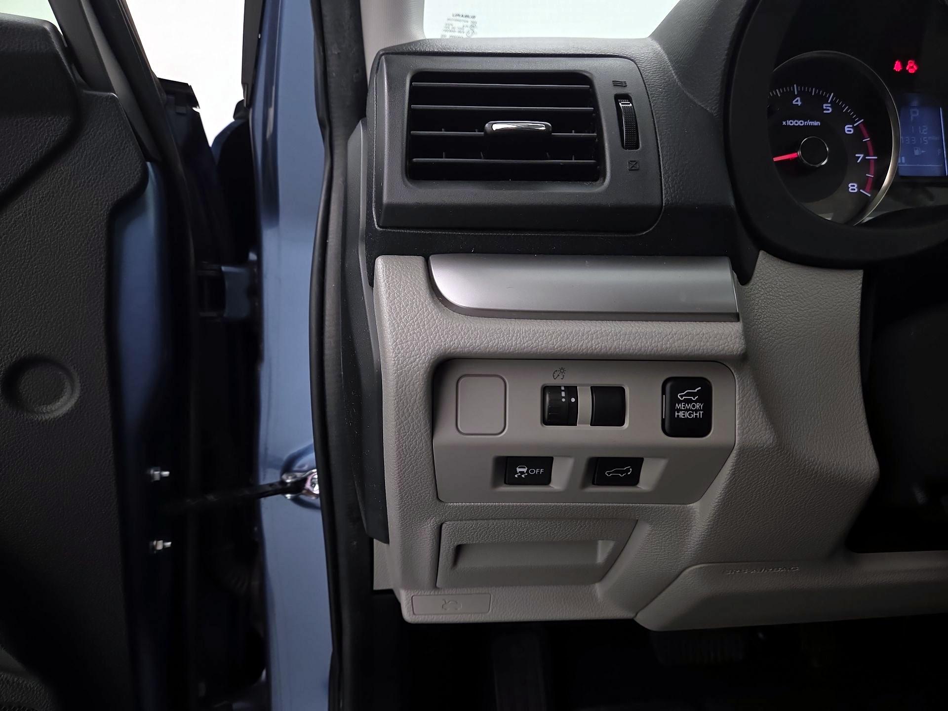 Thumbnail: 2015 Subaru Forester - 13