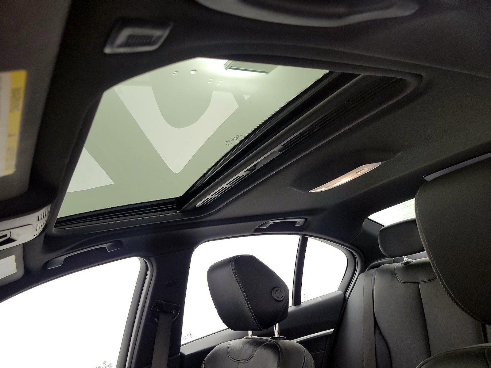 2018 BMW 3 Series 330i - Photo 20