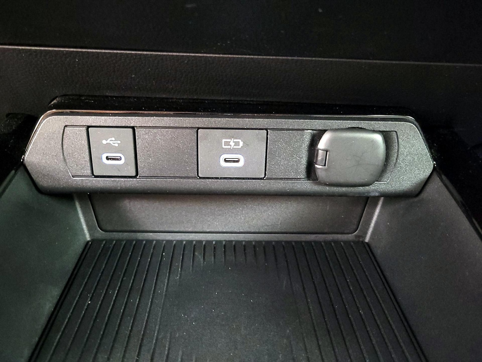 2024 Toyota Prius Prime 19