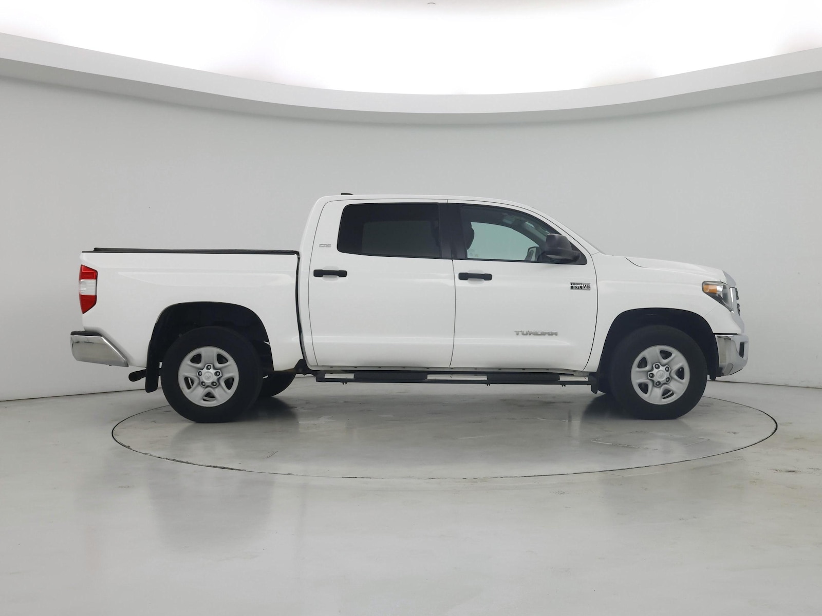 2020 Toyota Tundra SR5 - Photo 8