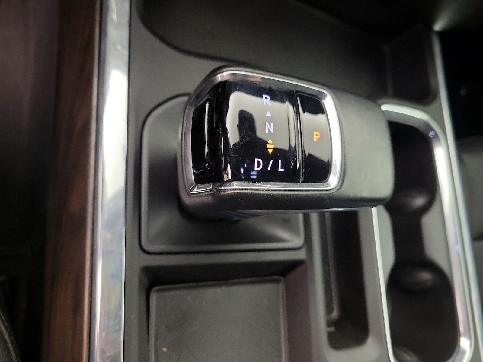 2024 GMC Sierra 1500 SLT - Photo 18