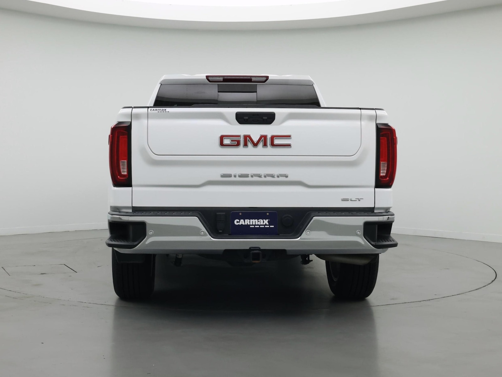 2024 GMC Sierra 1500 SLT - Photo 7