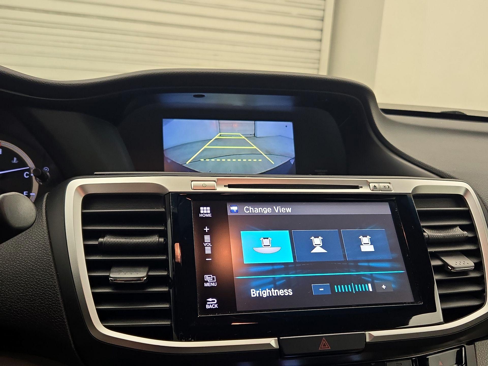 Thumbnail: 2016 Honda Accord - 13