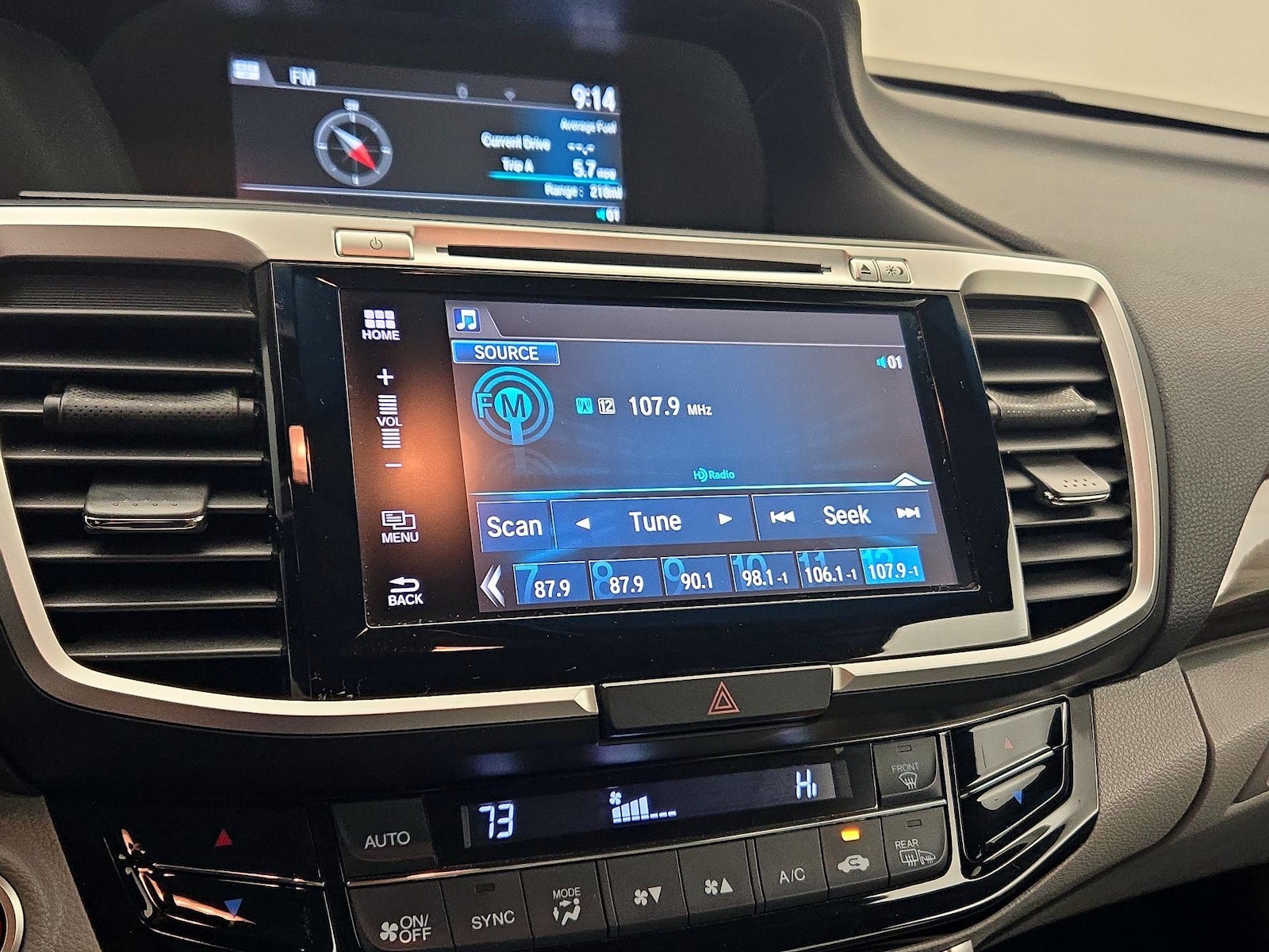 2016 Honda Accord EX-L - Photo 15