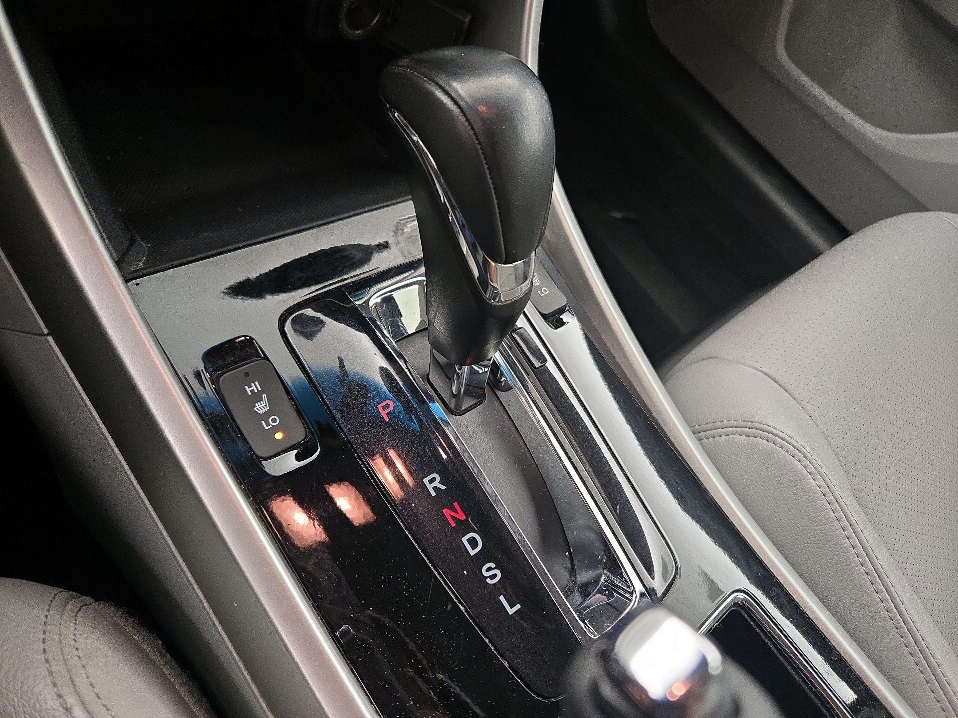 Thumbnail: 2016 Honda Accord - 16