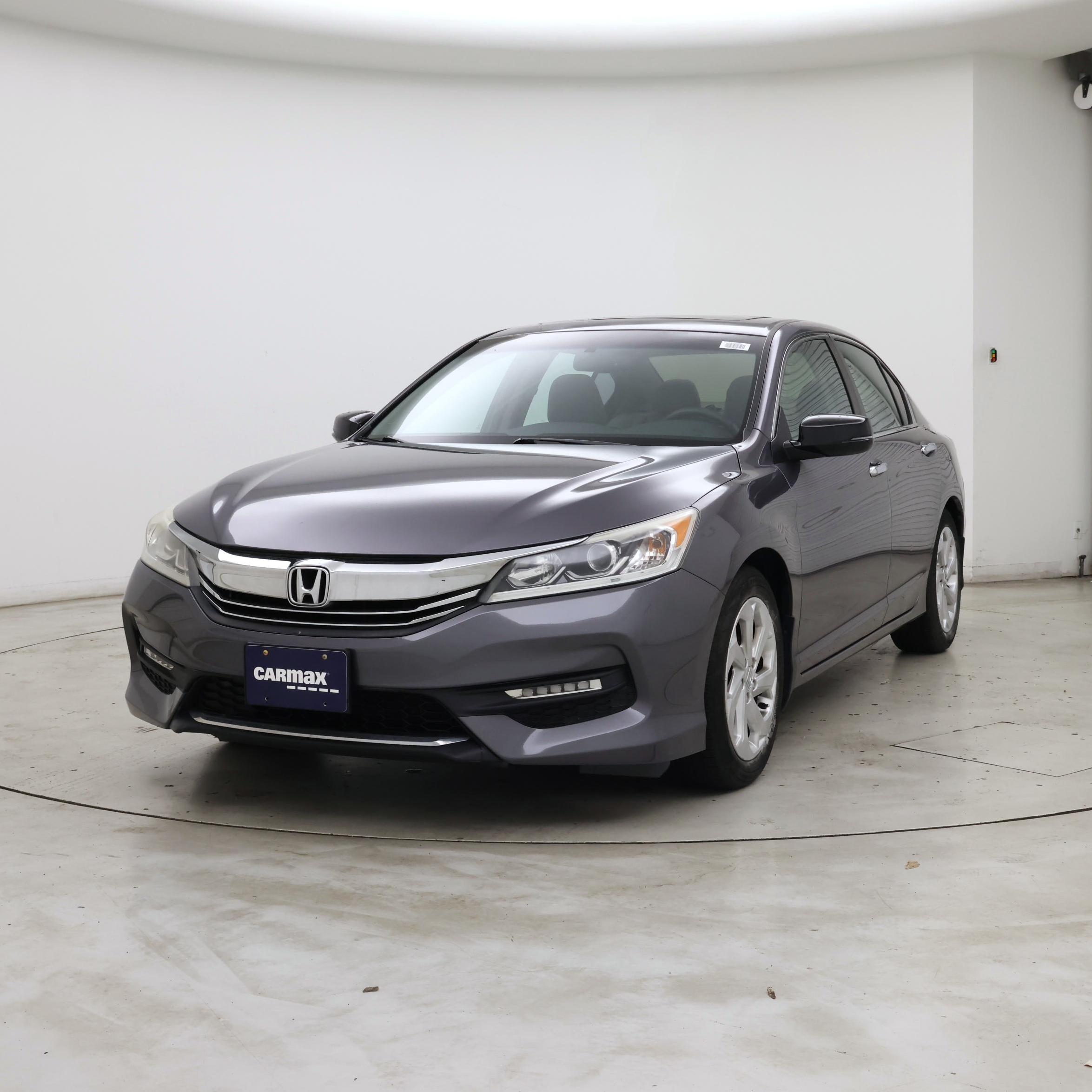 Thumbnail: 2016 Honda Accord - 4