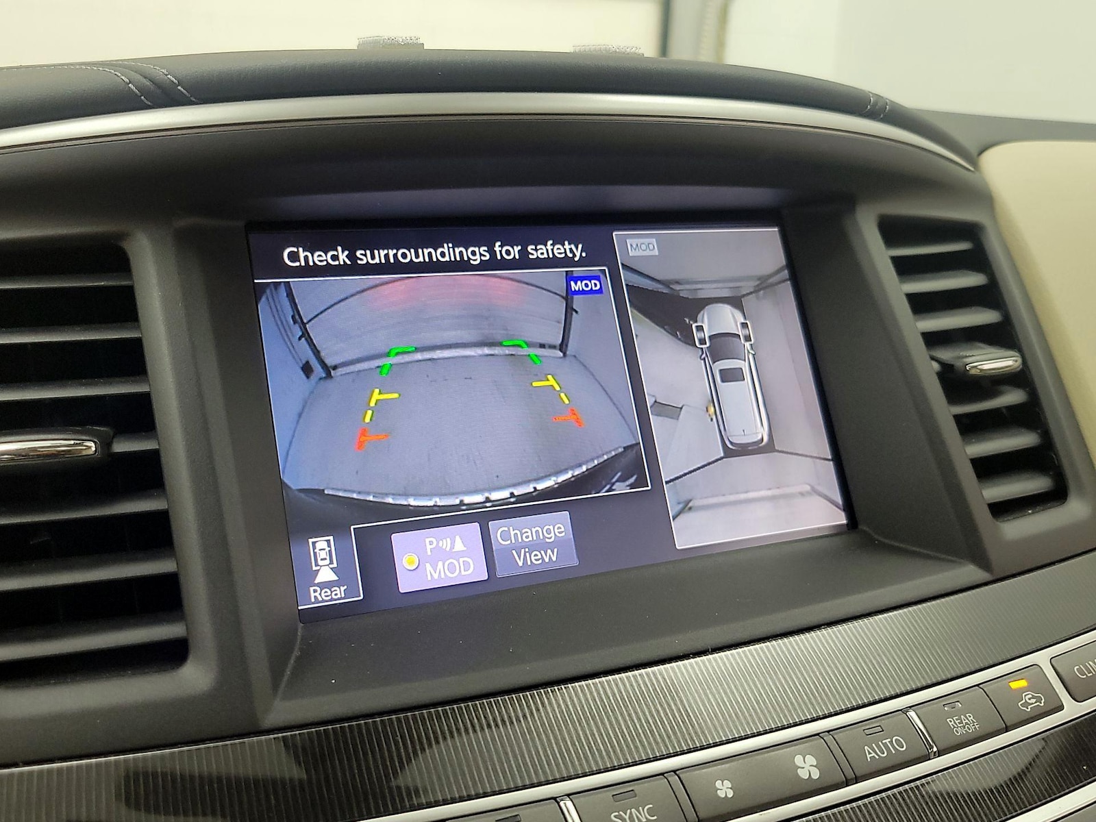 2019 INFINITI QX60 LUXE - Photo 16