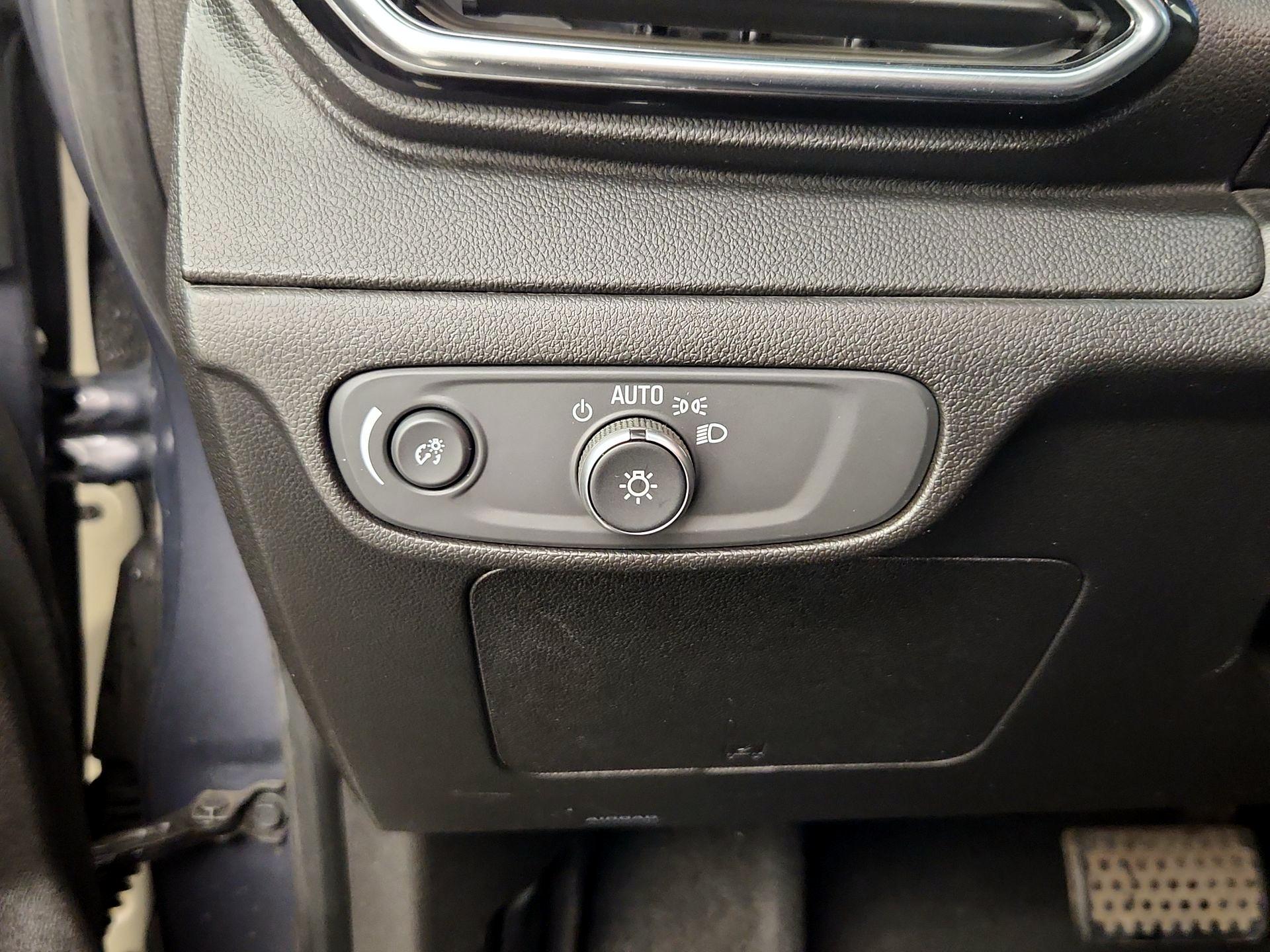 Thumbnail: 2023 Chevrolet Bolt EV - 13