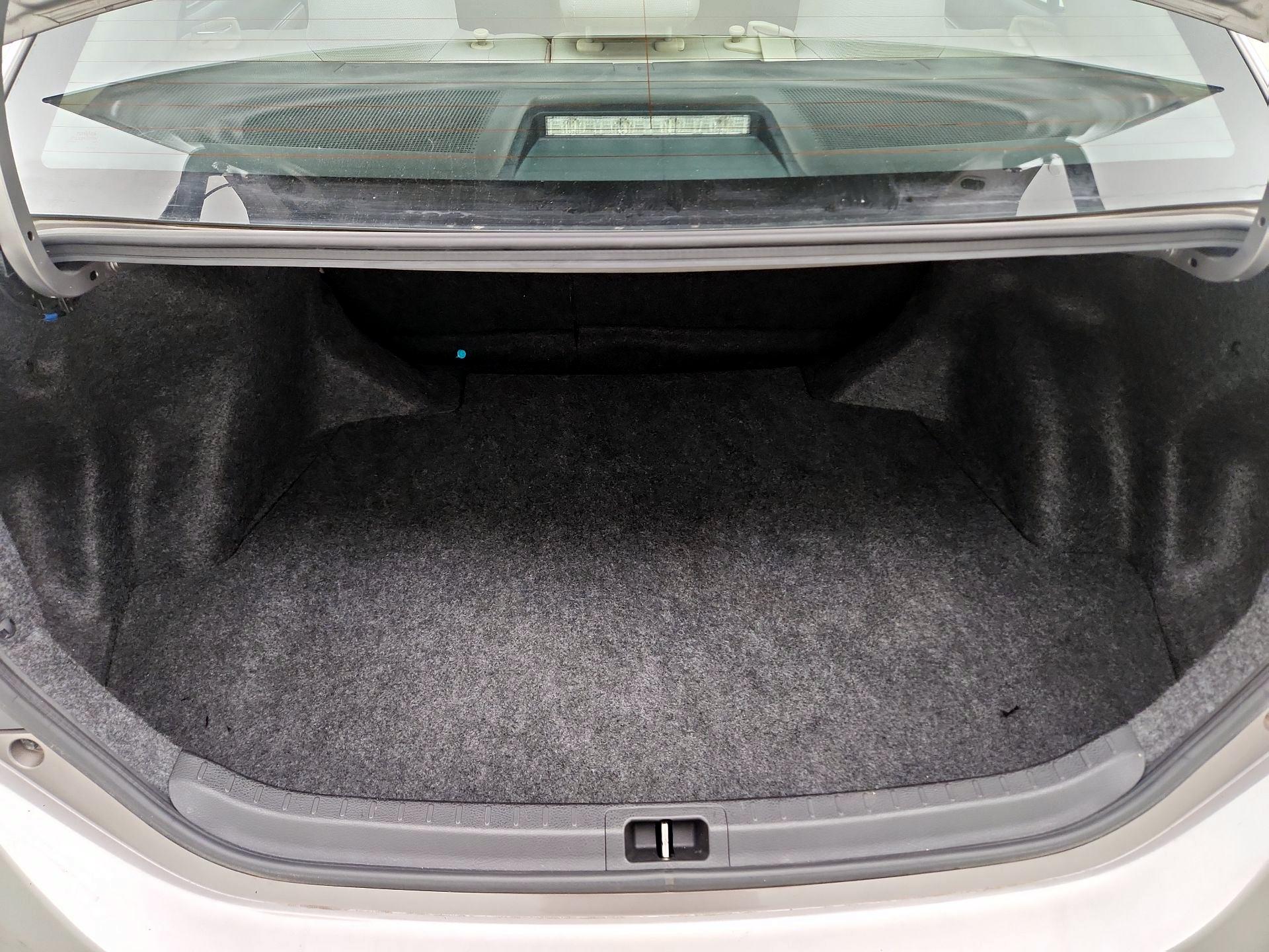 Thumbnail: 2015 Toyota Corolla - 20