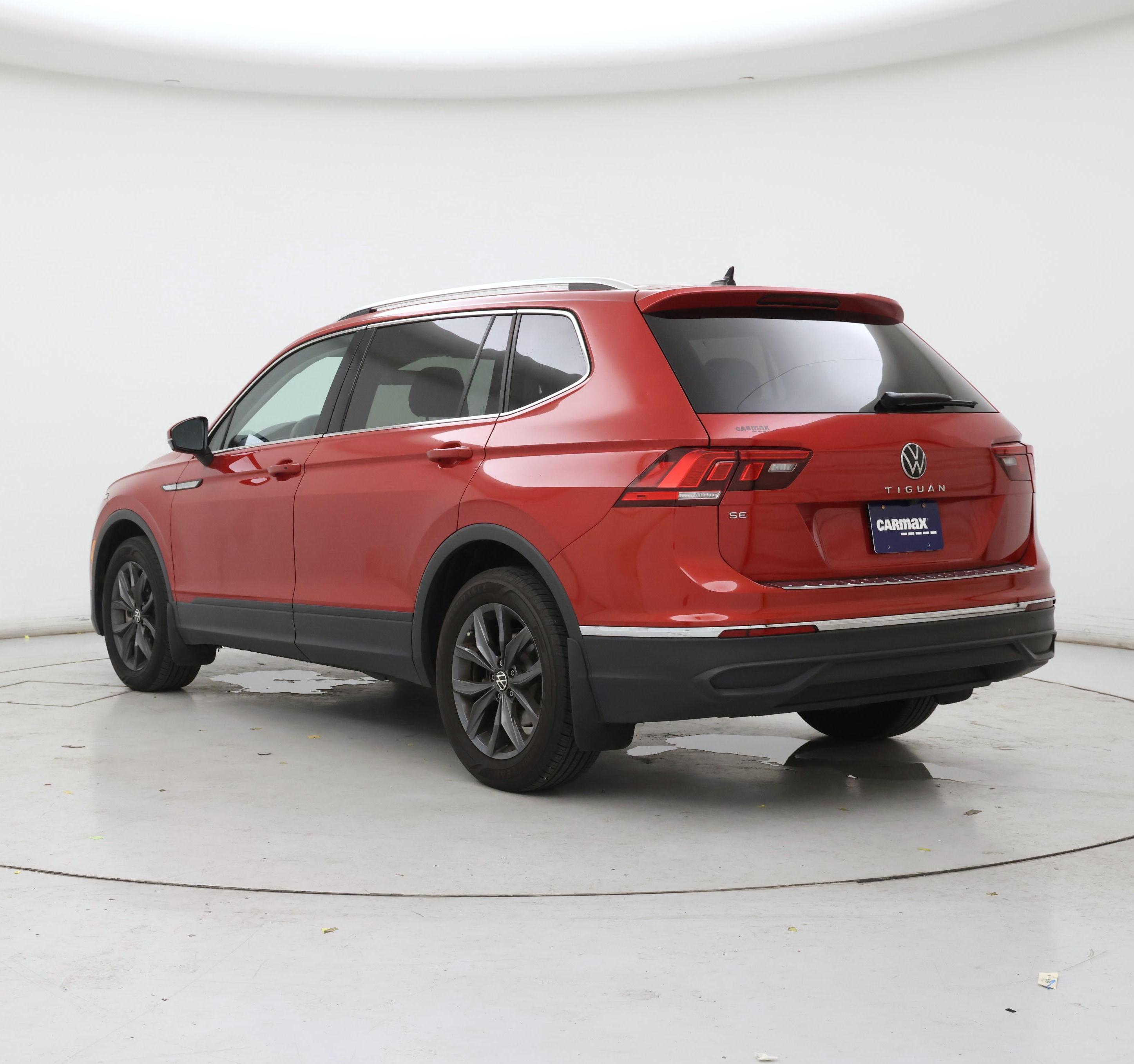 Thumbnail: 2023 Volkswagen Tiguan - 2