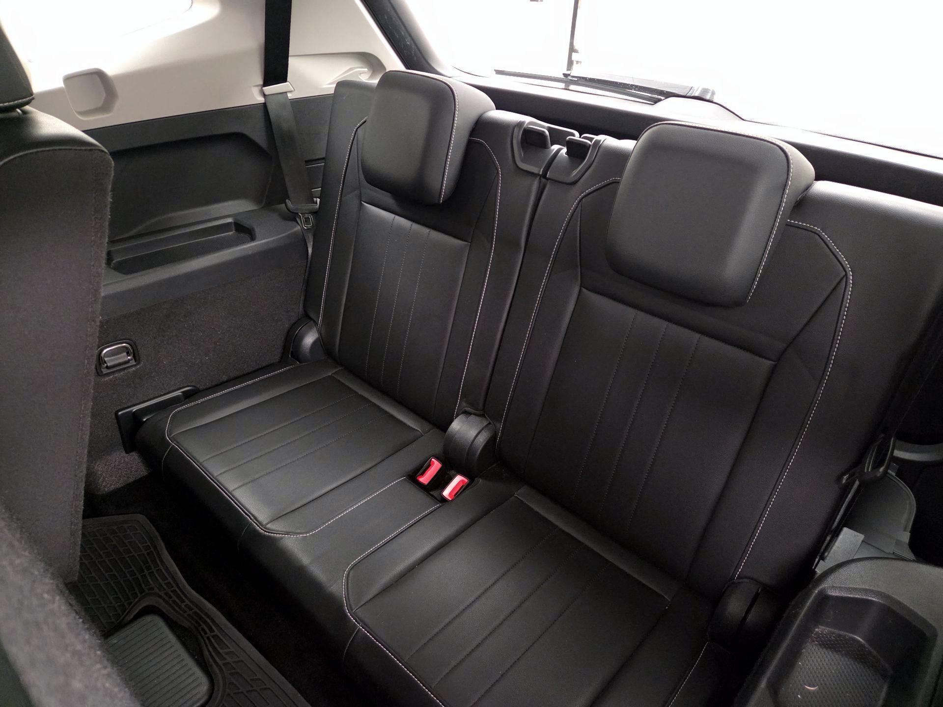 Thumbnail: 2023 Volkswagen Tiguan - 20