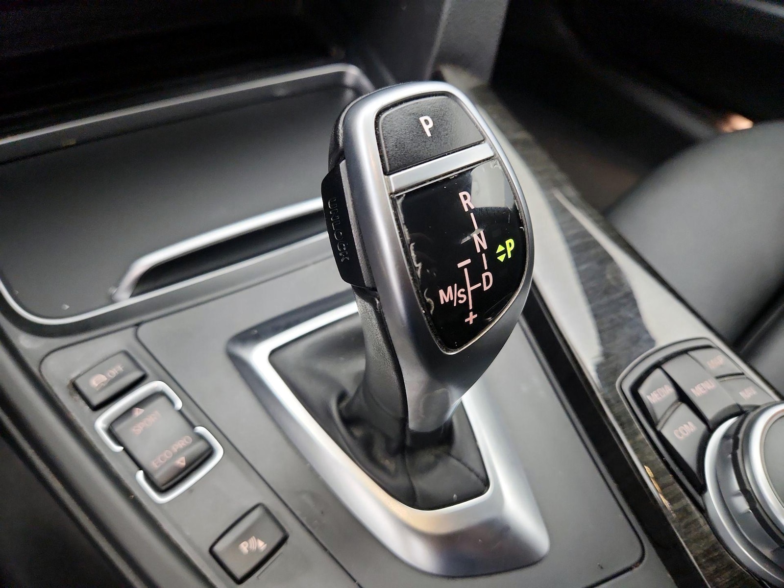 2017 BMW 3 Series 330i - Photo 18