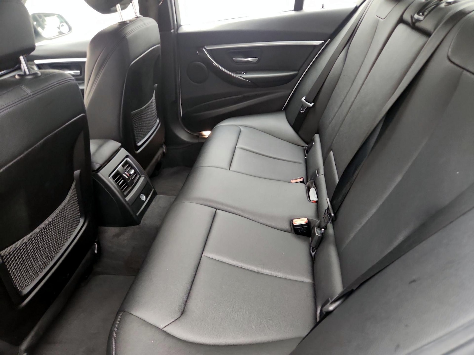2017 BMW 3 Series 330i - Photo 19