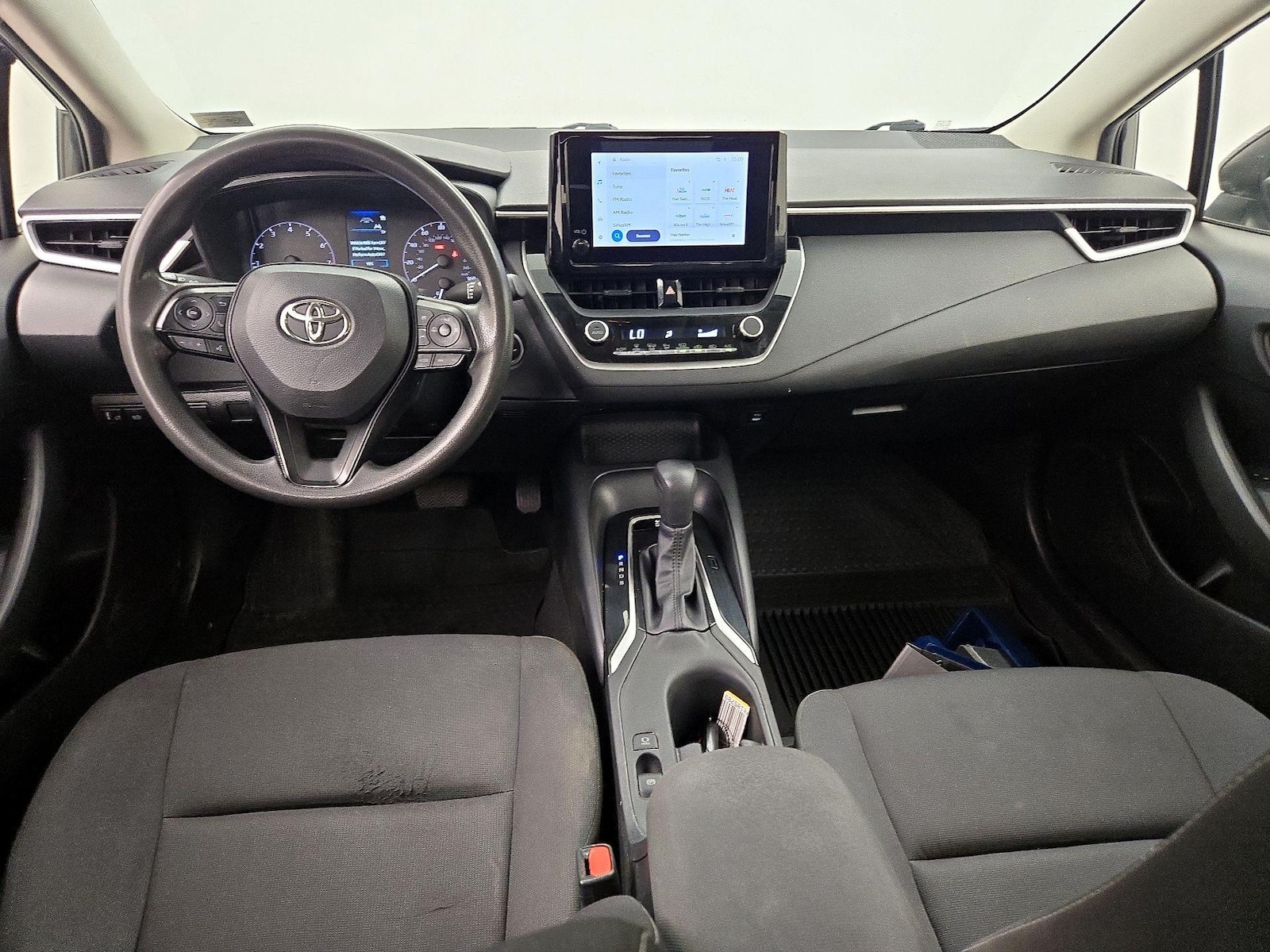2023 Toyota Corolla LE - Photo 10