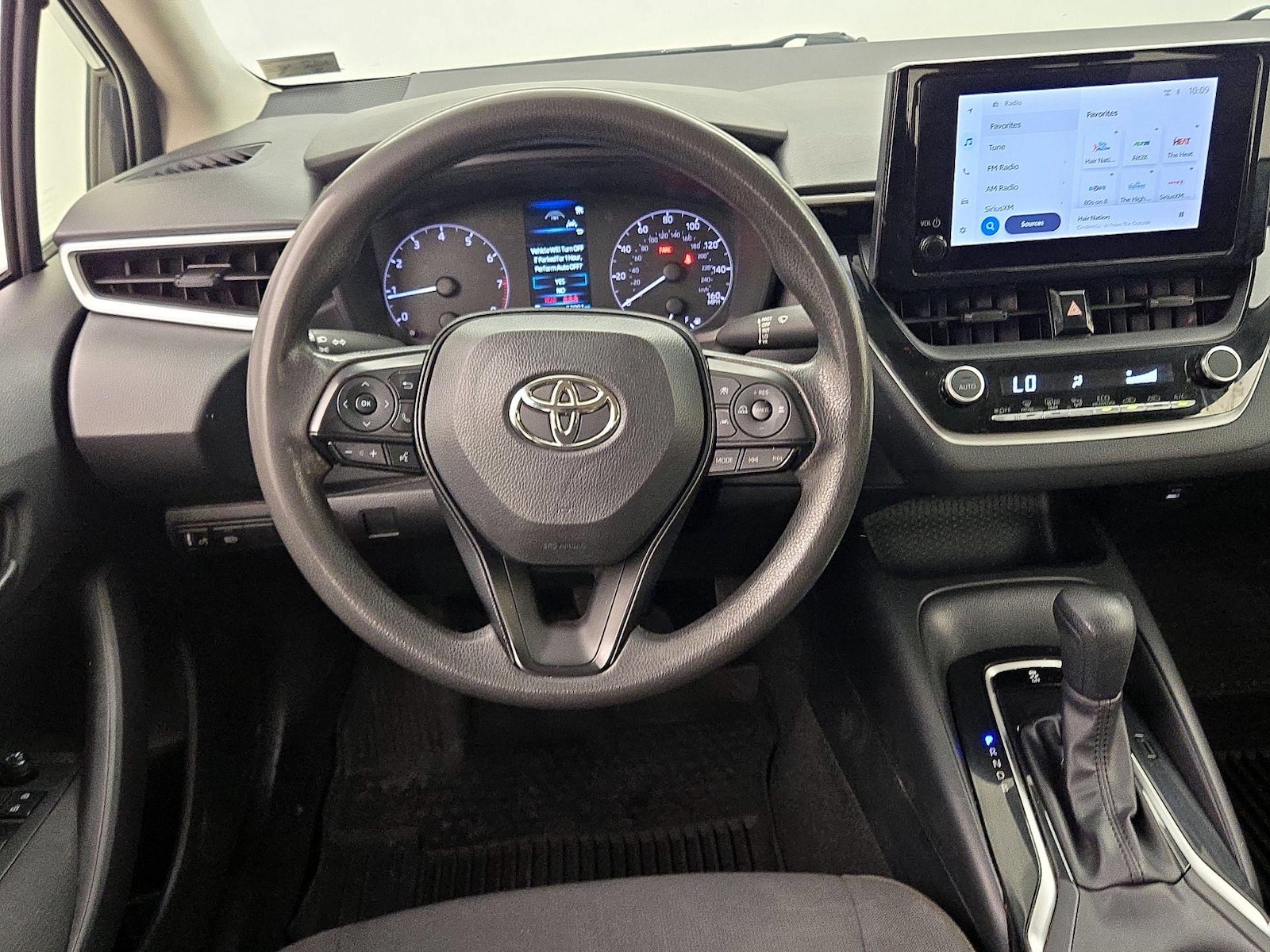 2023 Toyota Corolla LE - Photo 11