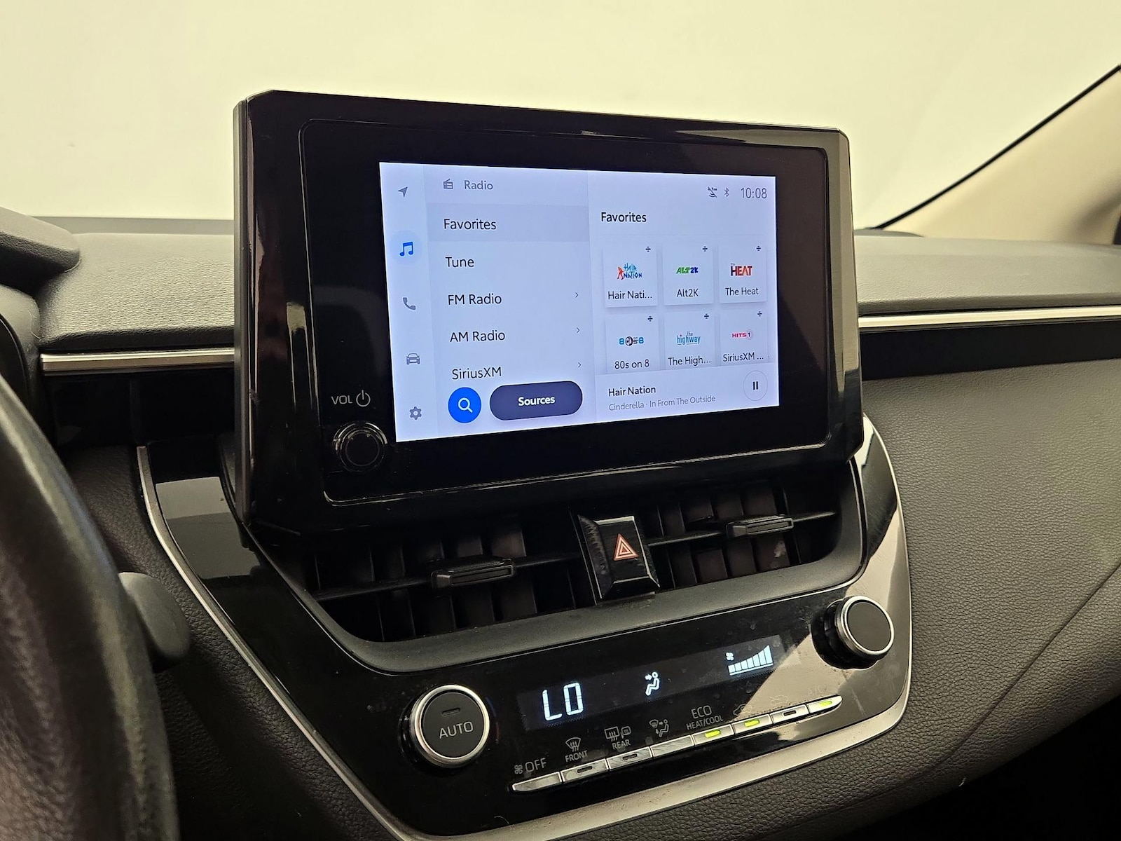 2023 Toyota Corolla LE - Photo 16