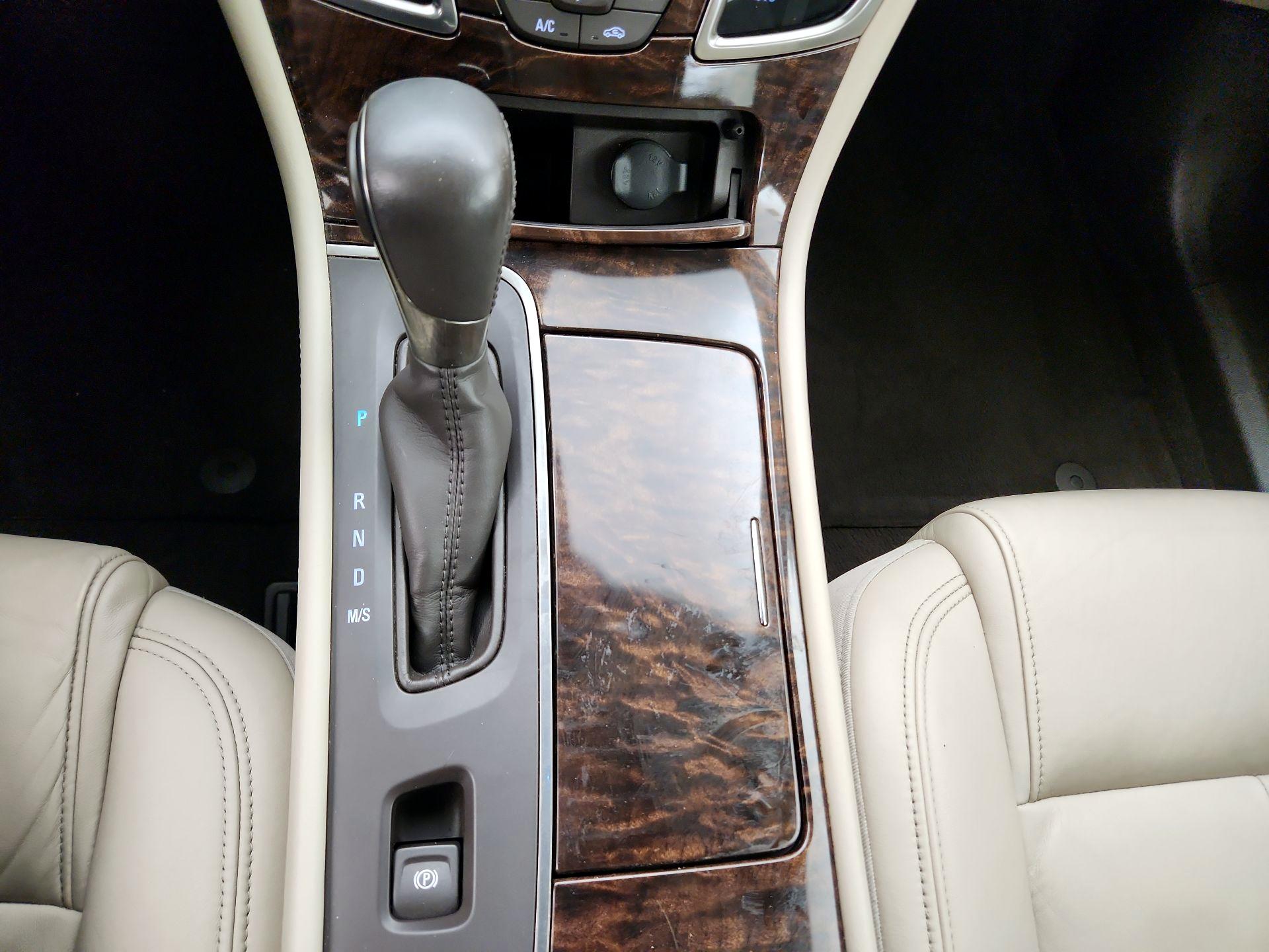 Thumbnail: 2014 Buick LaCrosse - 17