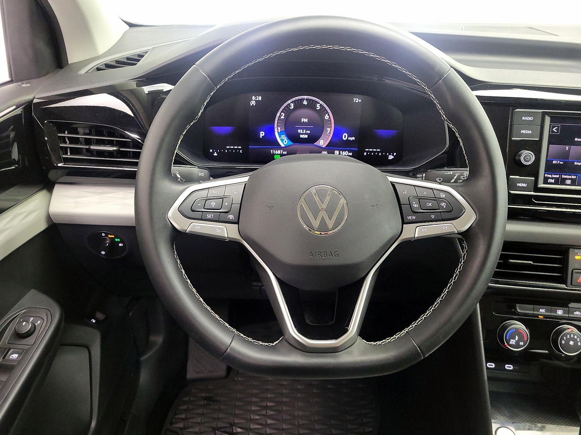 Thumbnail: 2024 Volkswagen Taos - 10