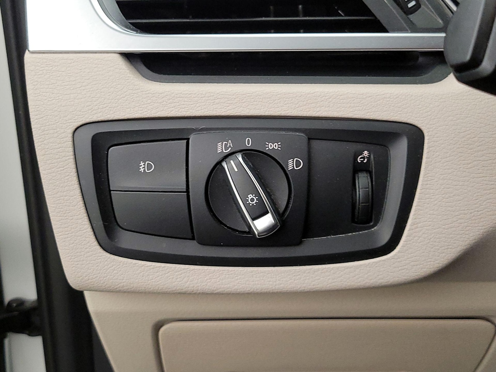 2018 BMW X1 28i - Photo 14