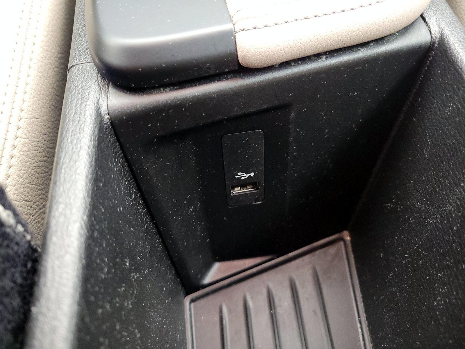2018 BMW X1 28i - Photo 19