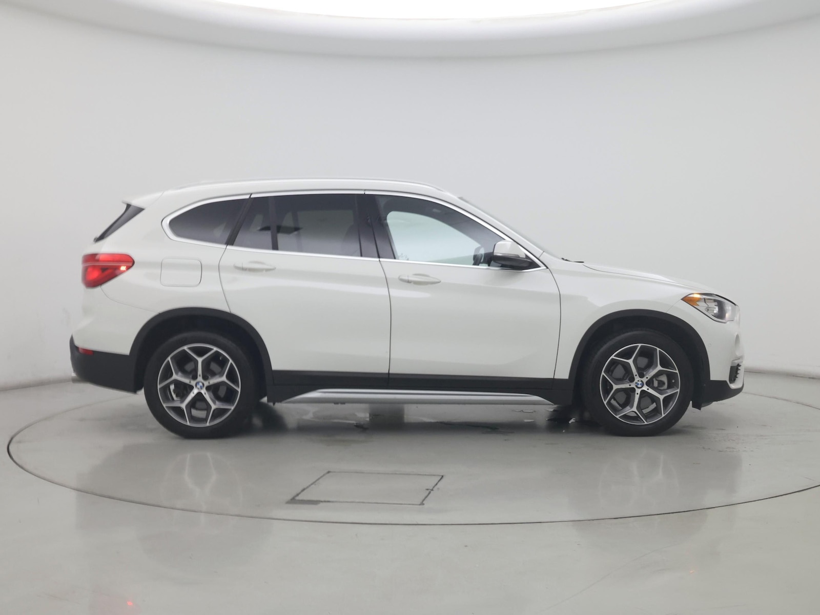 2018 BMW X1 28i - Photo 8