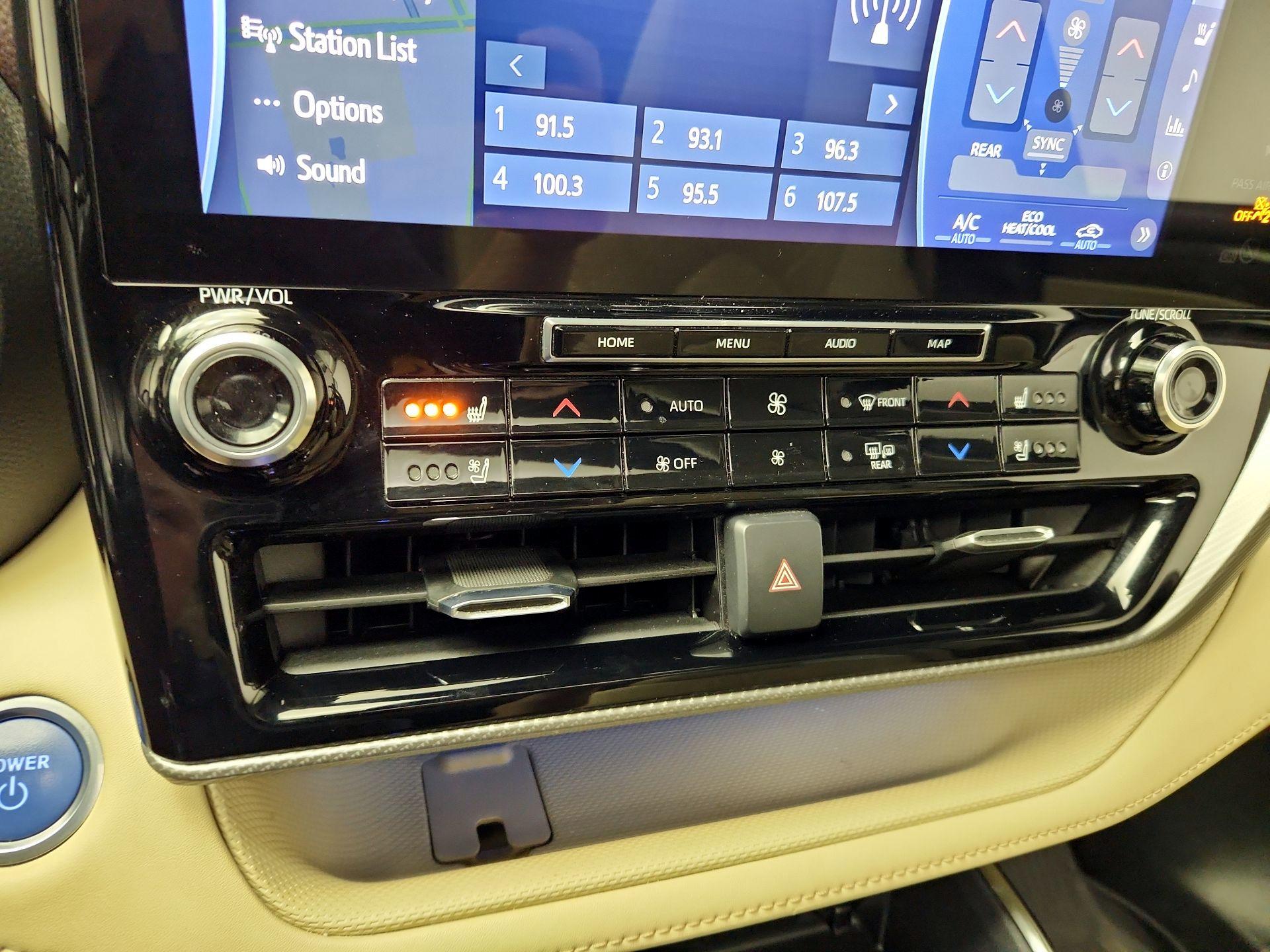 Thumbnail: 2020 Toyota Highlander - 15