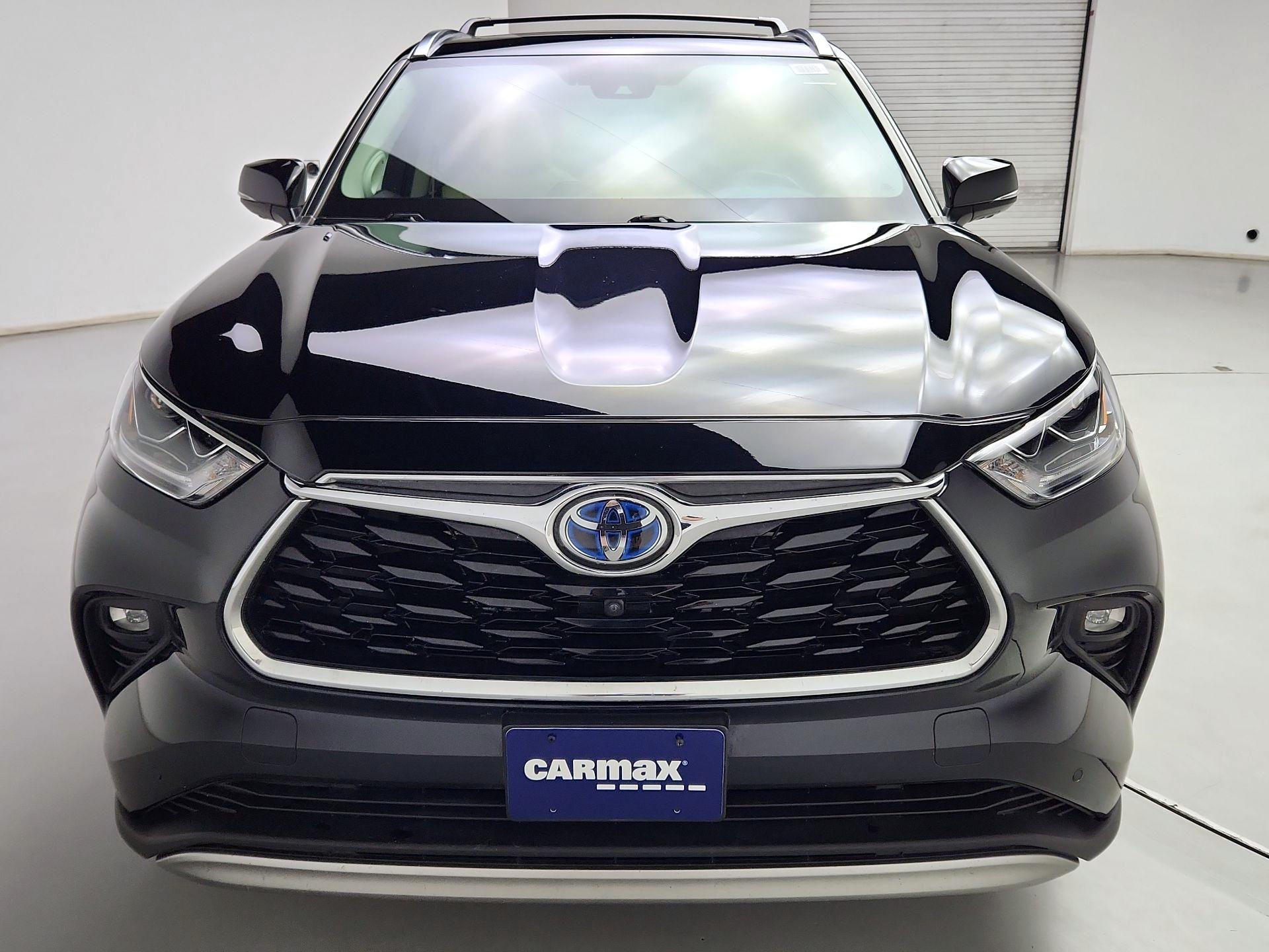 Thumbnail: 2020 Toyota Highlander - 2