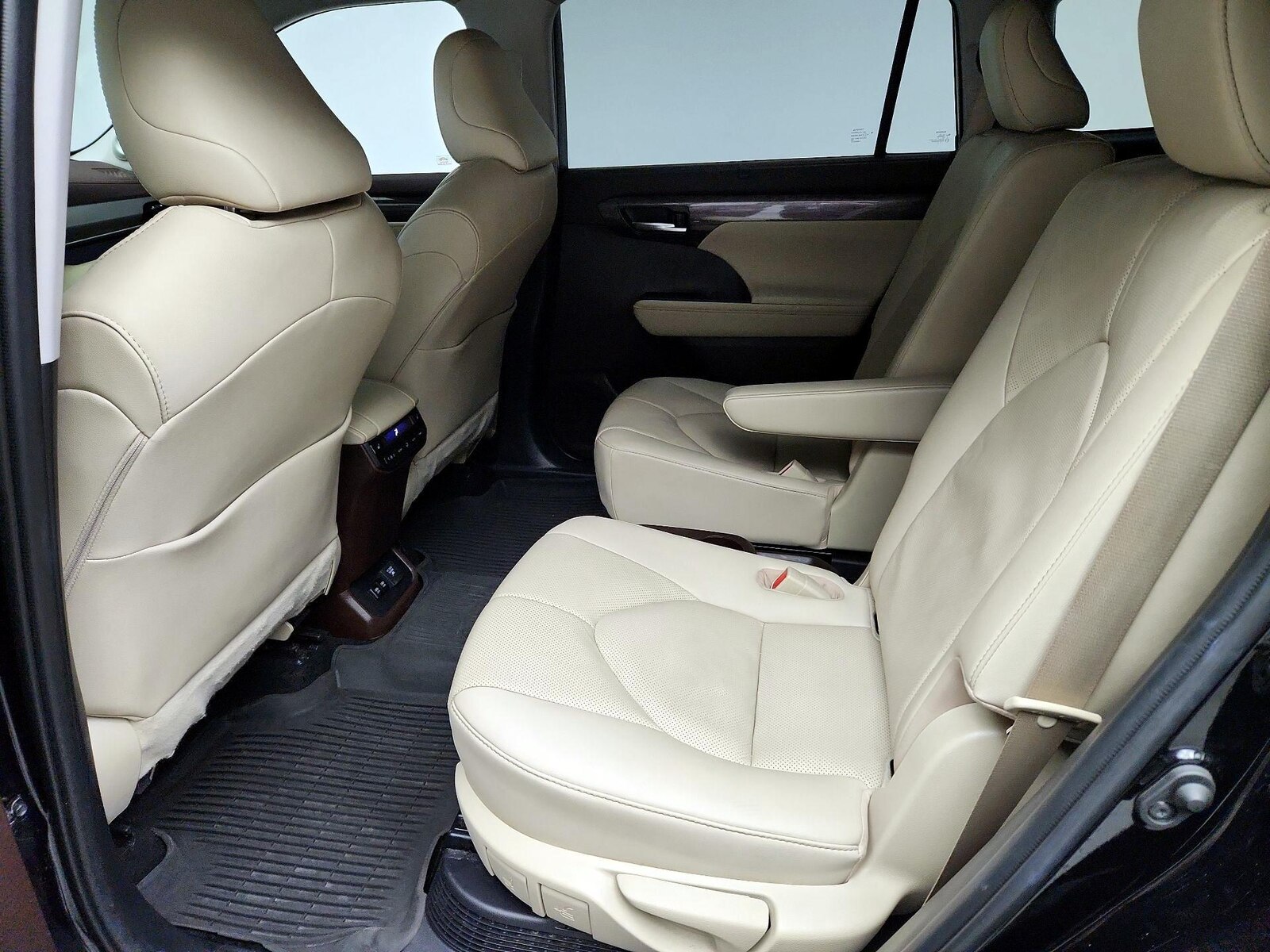 Rear Air Conditioning