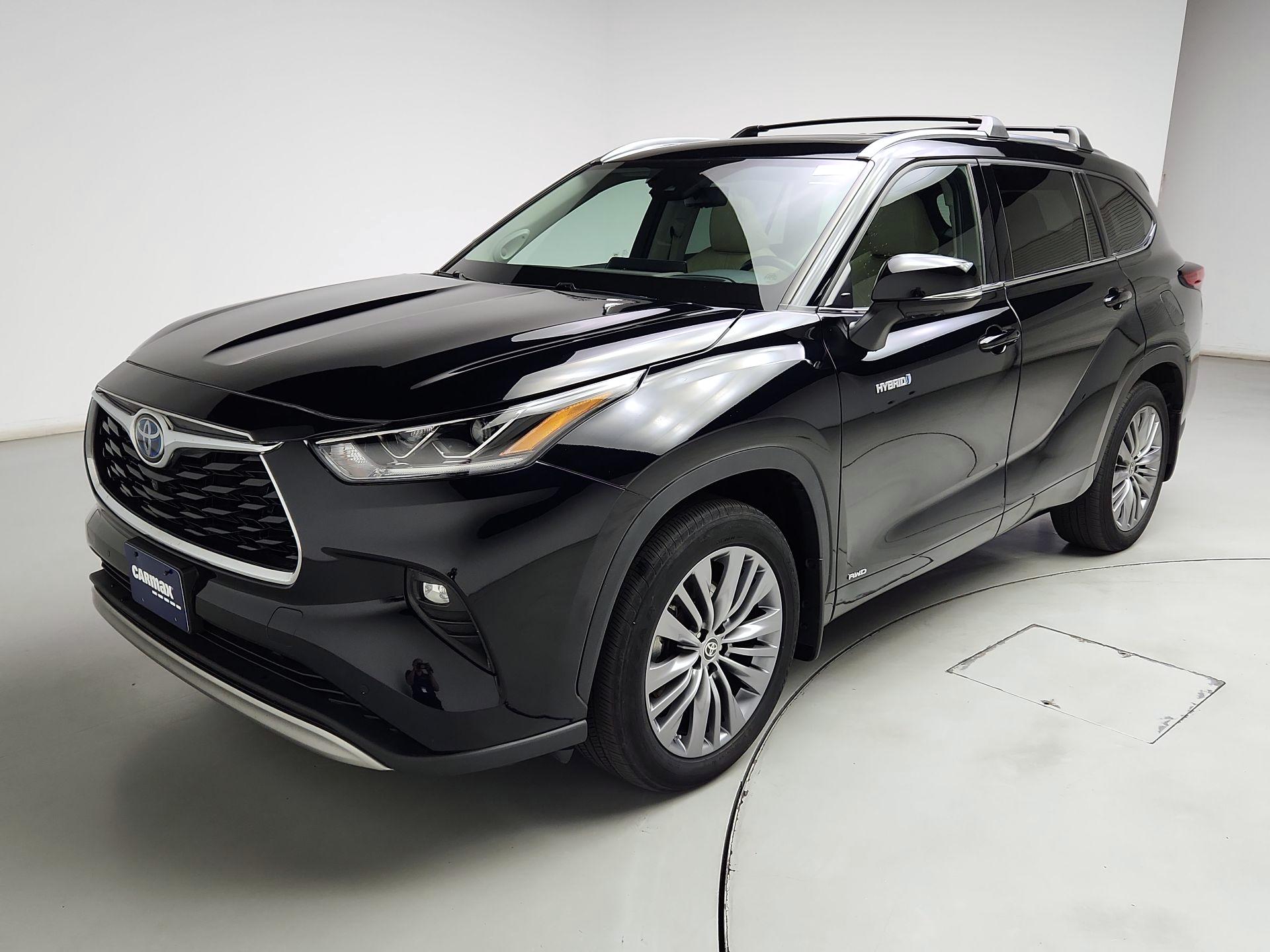 Thumbnail: 2020 Toyota Highlander - 3