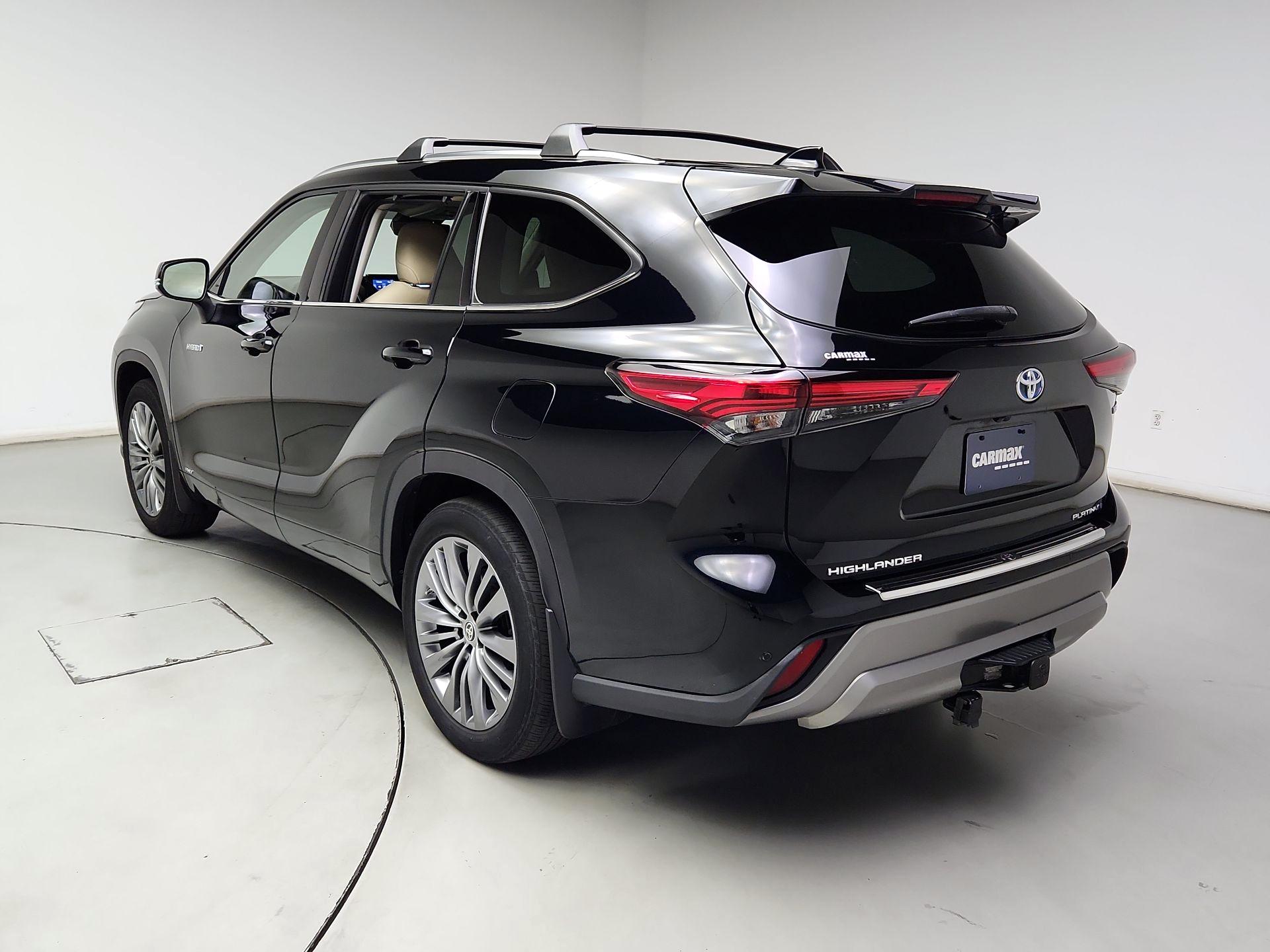 Thumbnail: 2020 Toyota Highlander - 7