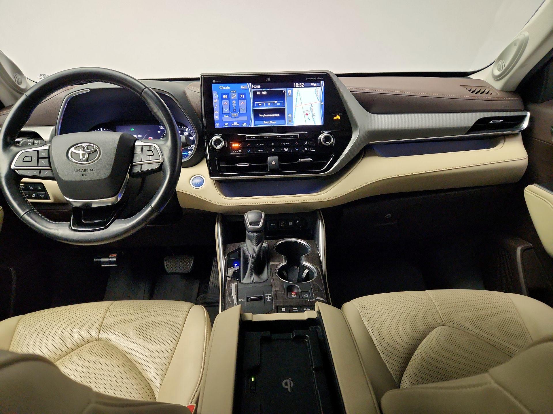 Thumbnail: 2020 Toyota Highlander - 8
